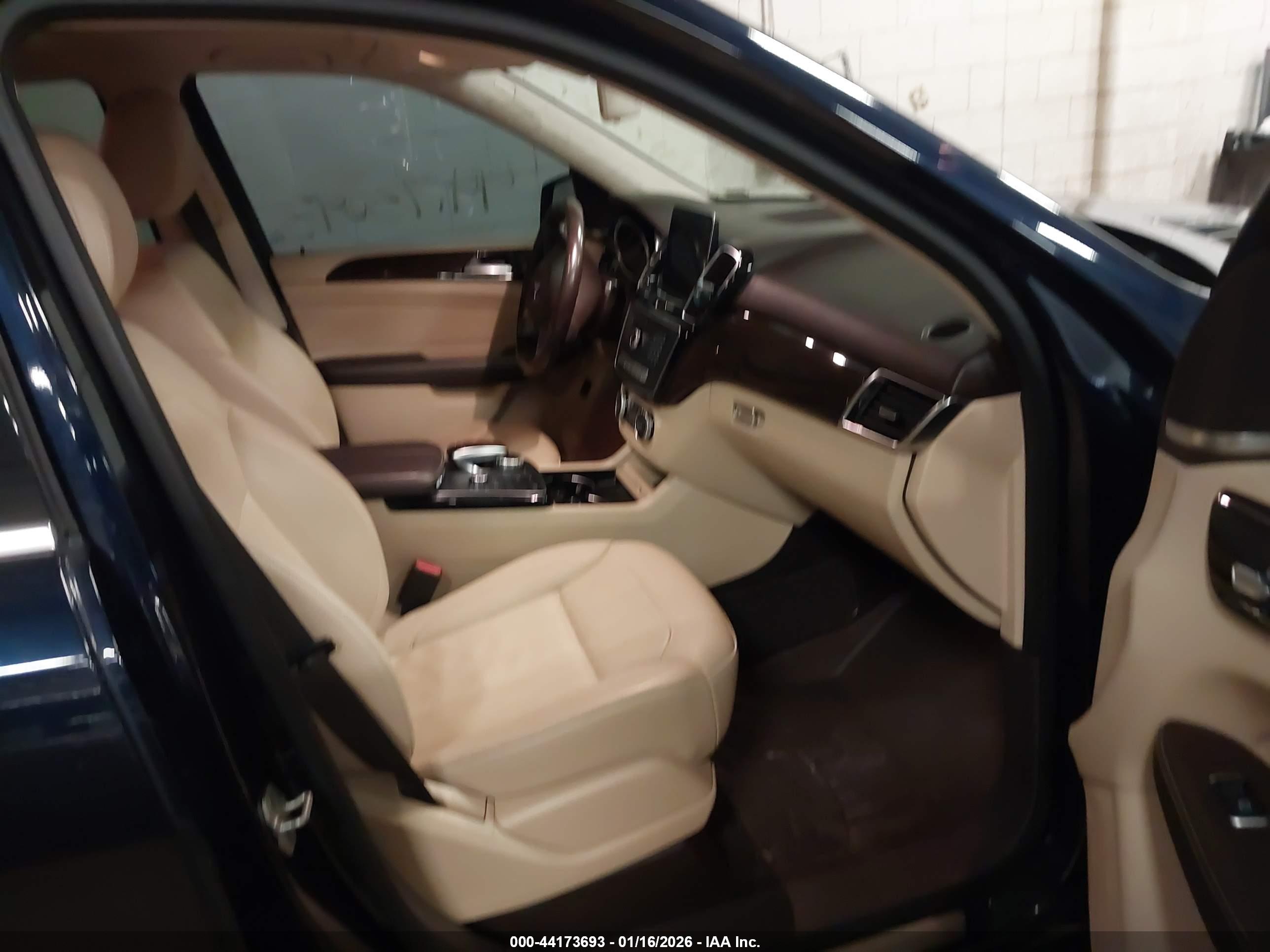 MERCEDES-BENZ GLE image 5