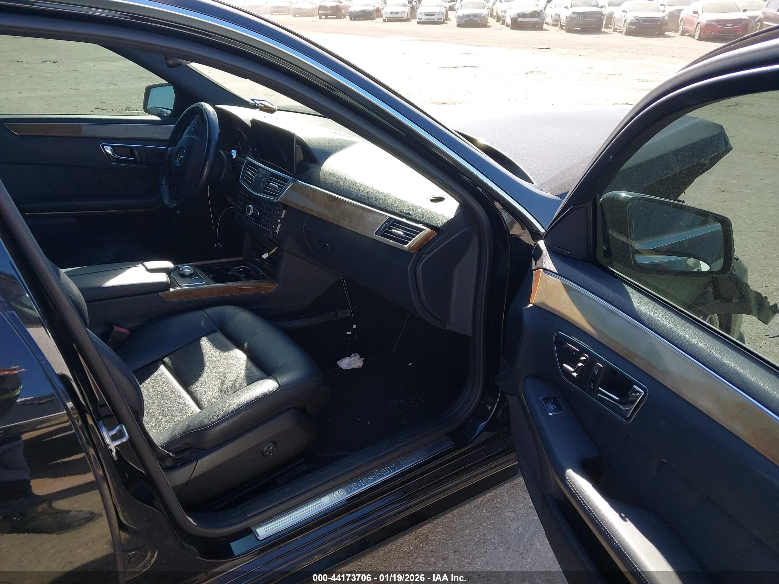 MERCEDES-BENZ E image 5