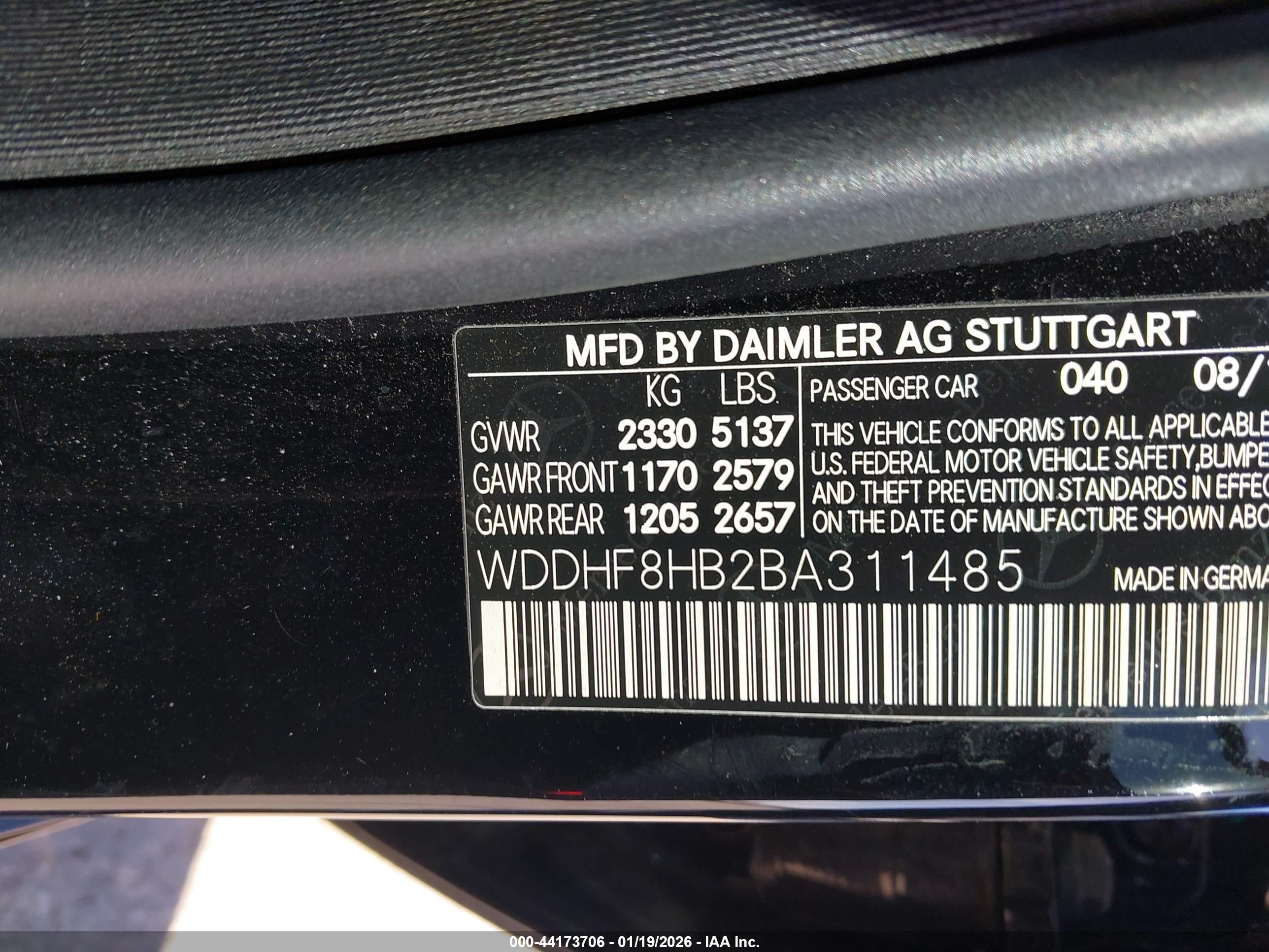 MERCEDES-BENZ E image 9