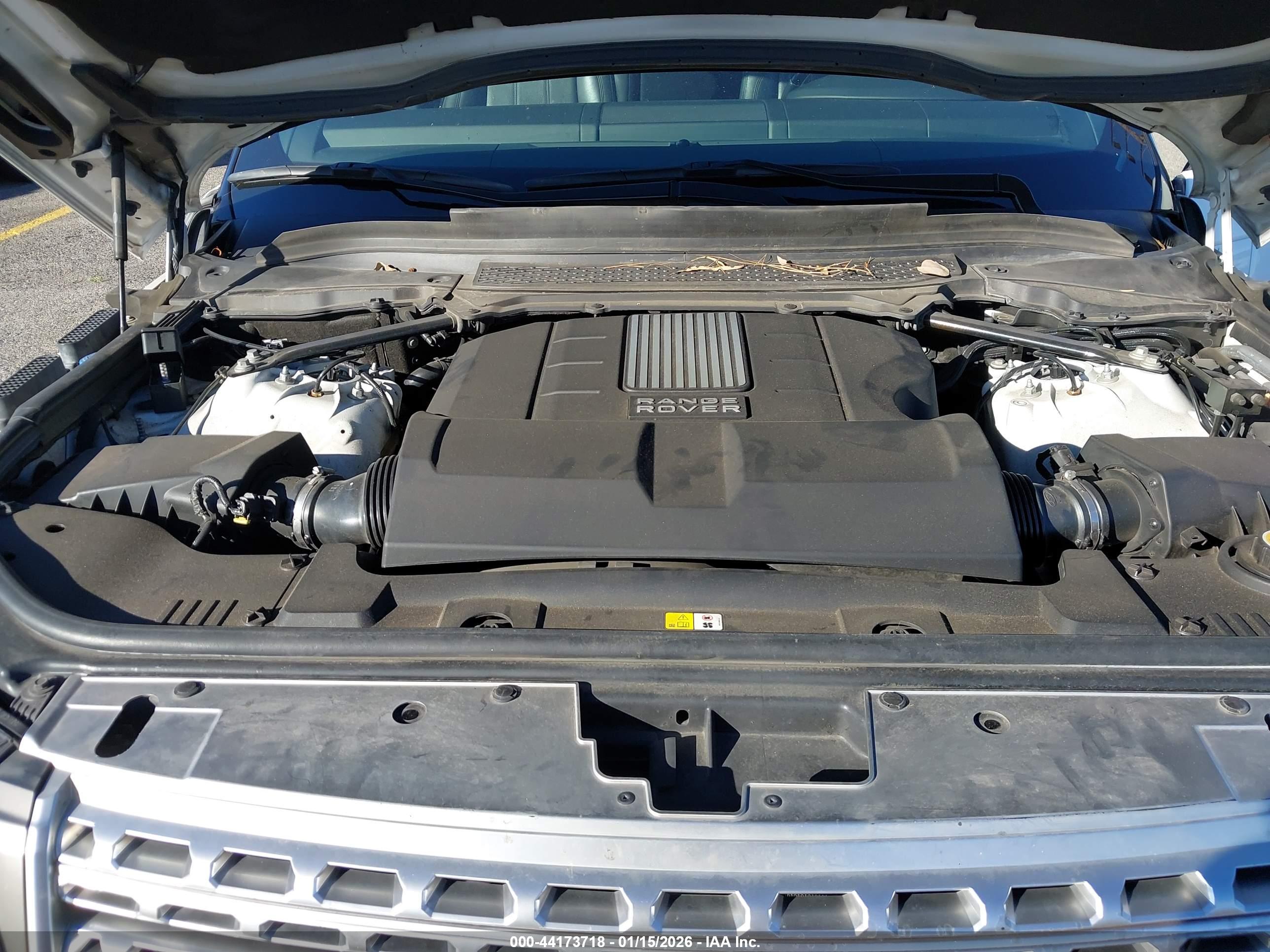 LAND ROVER image 10