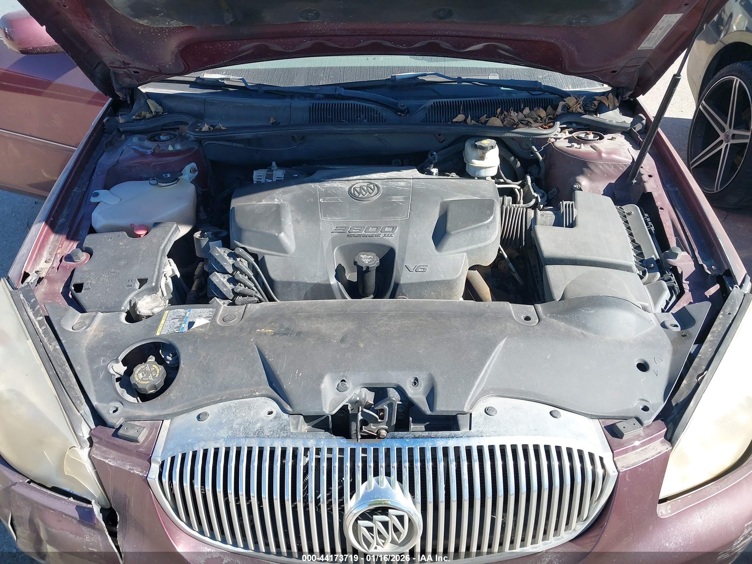BUICK LUCERNE image 10