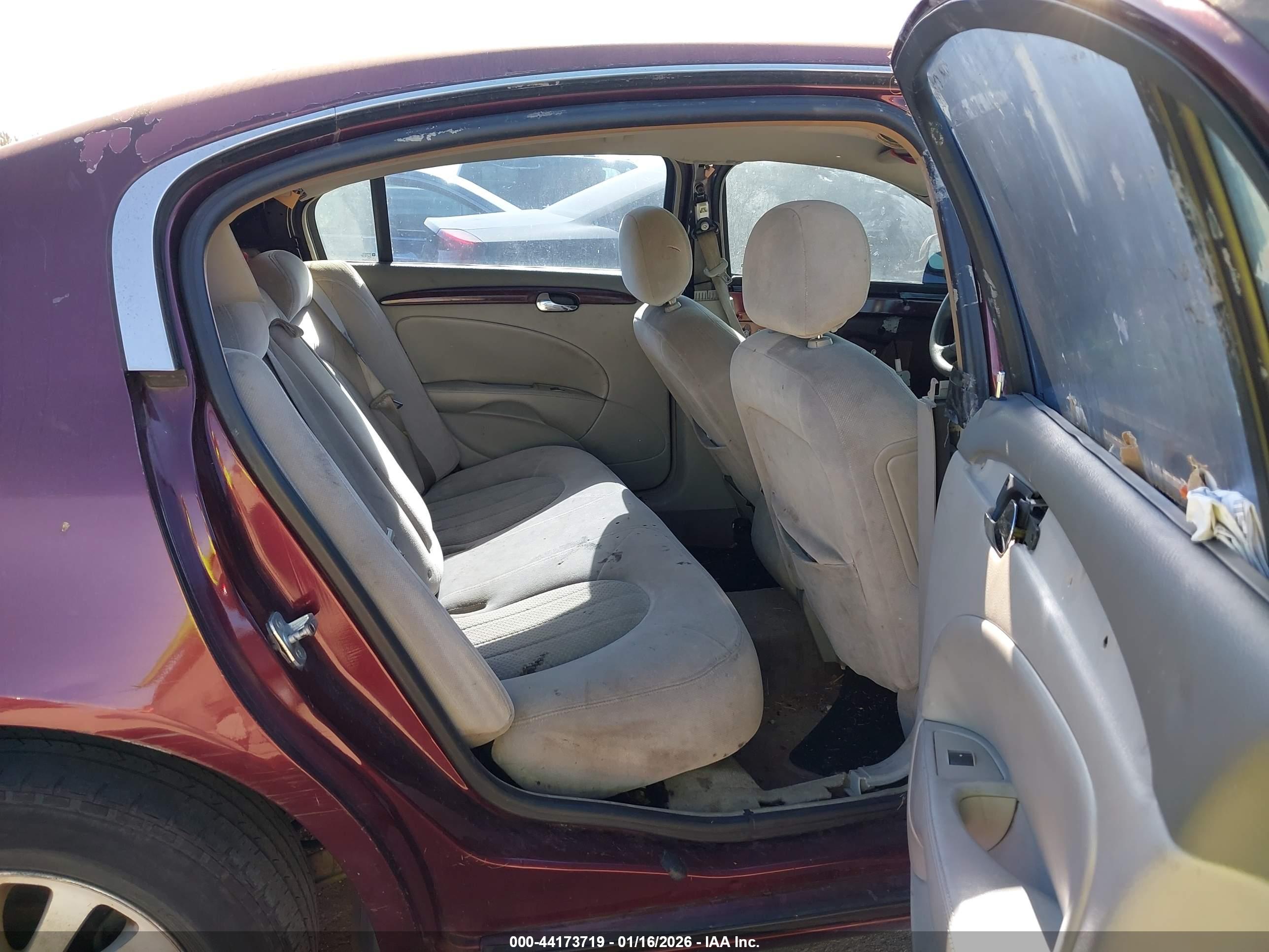BUICK LUCERNE image 8