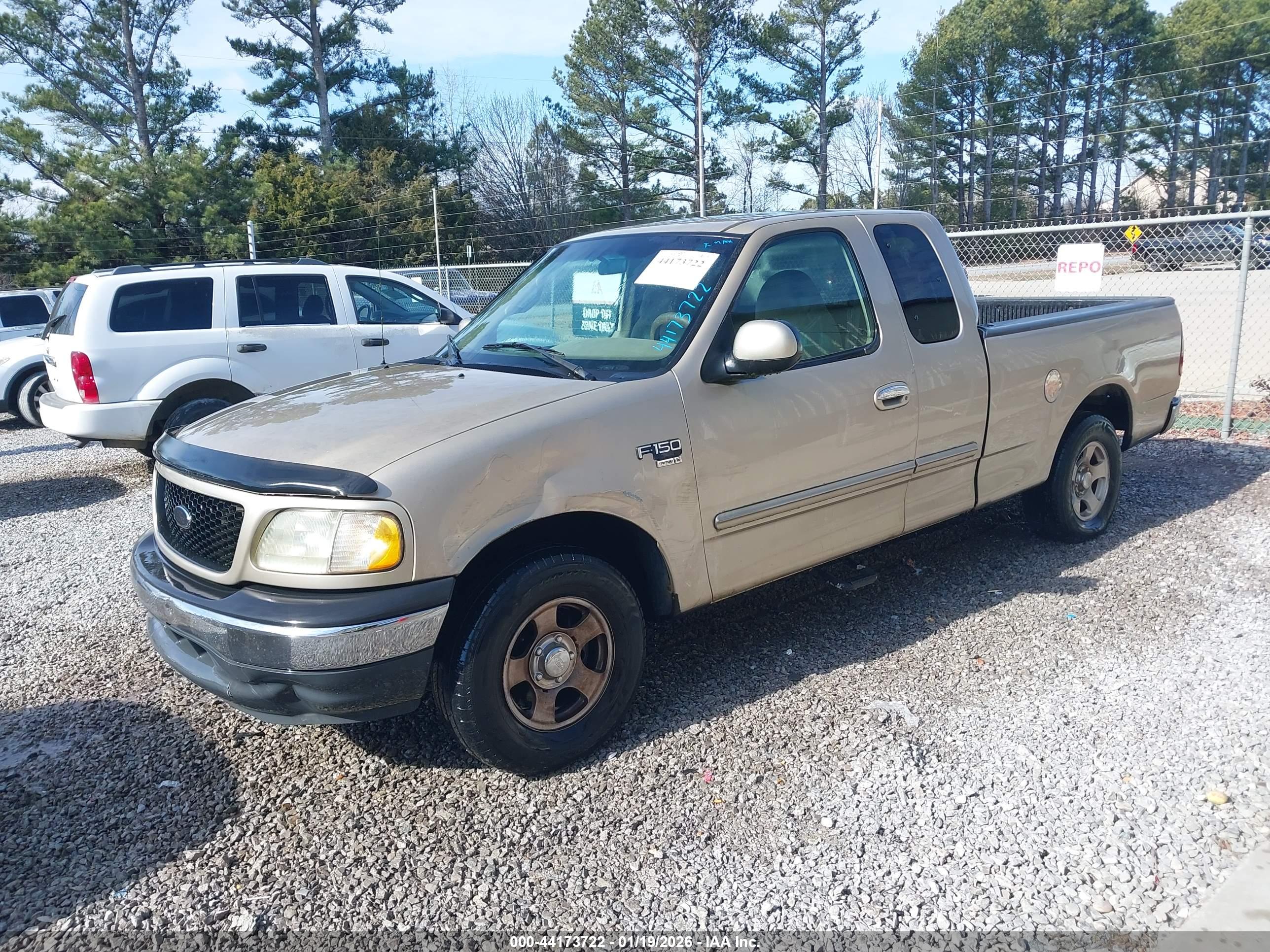 FORD F-150 image 2