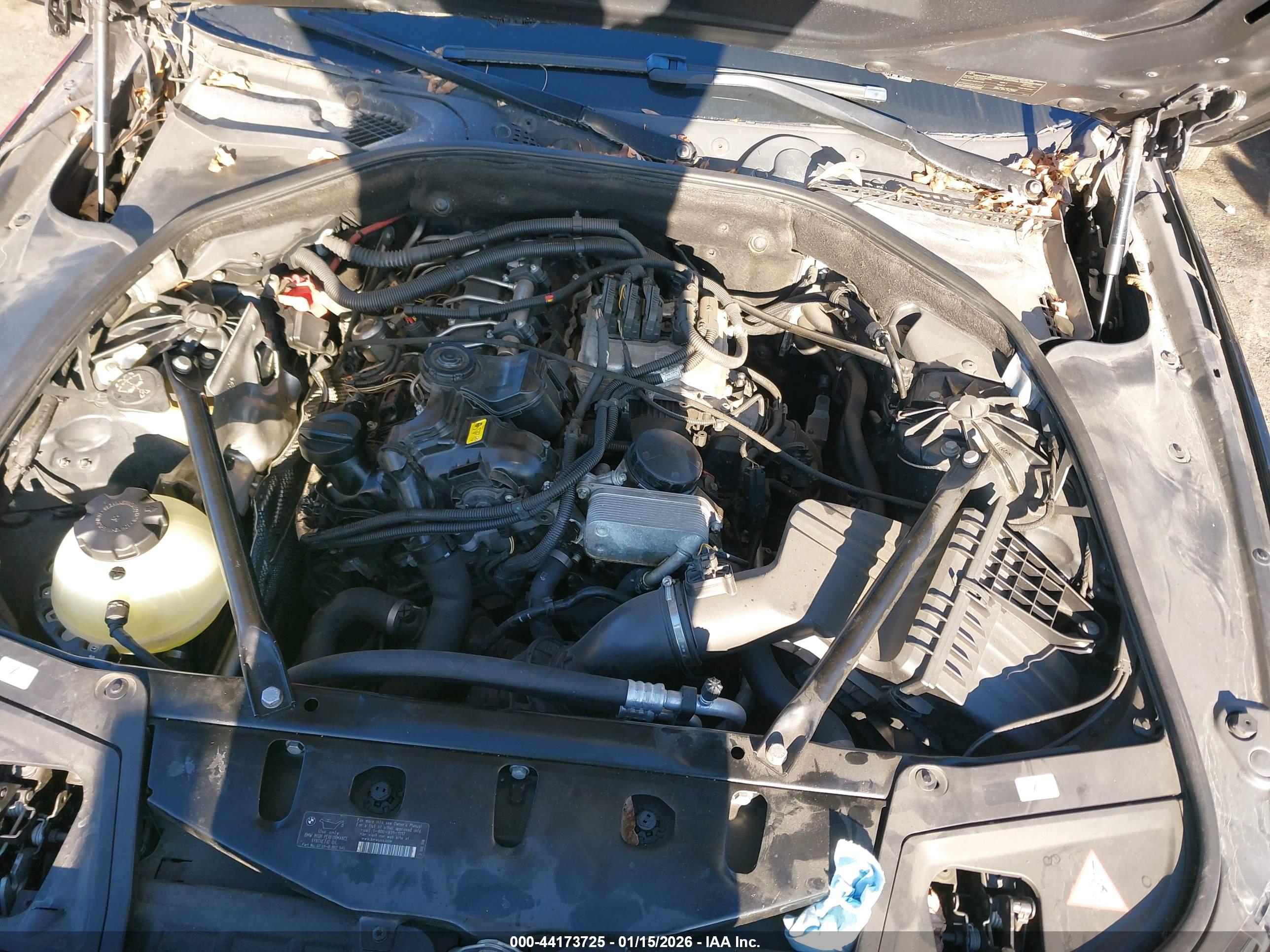BMW 528I image 10