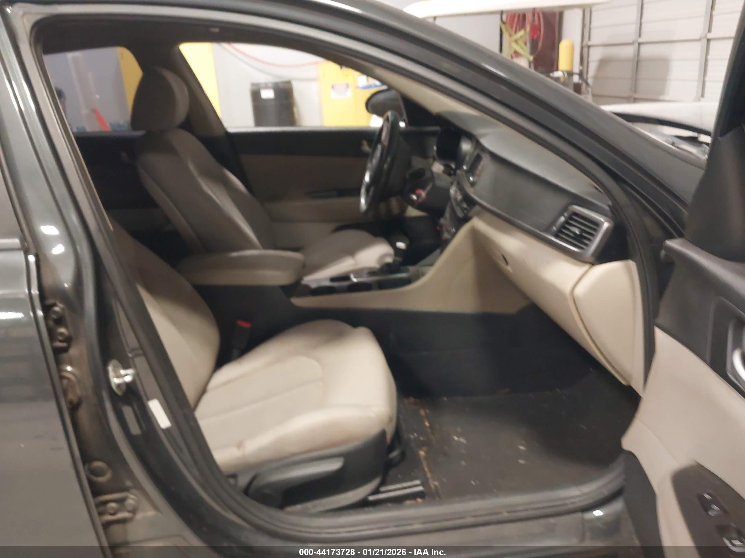 KIA OPTIMA image 5