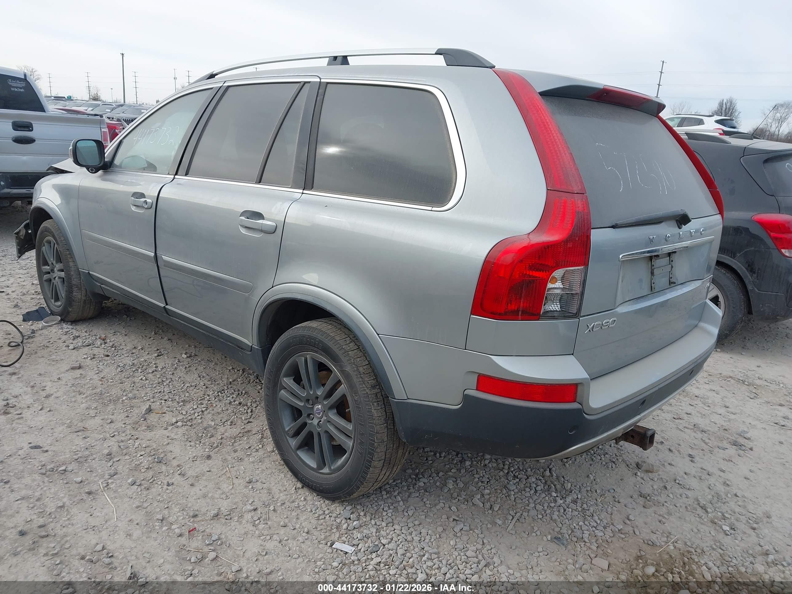 VOLVO XC90 image 3
