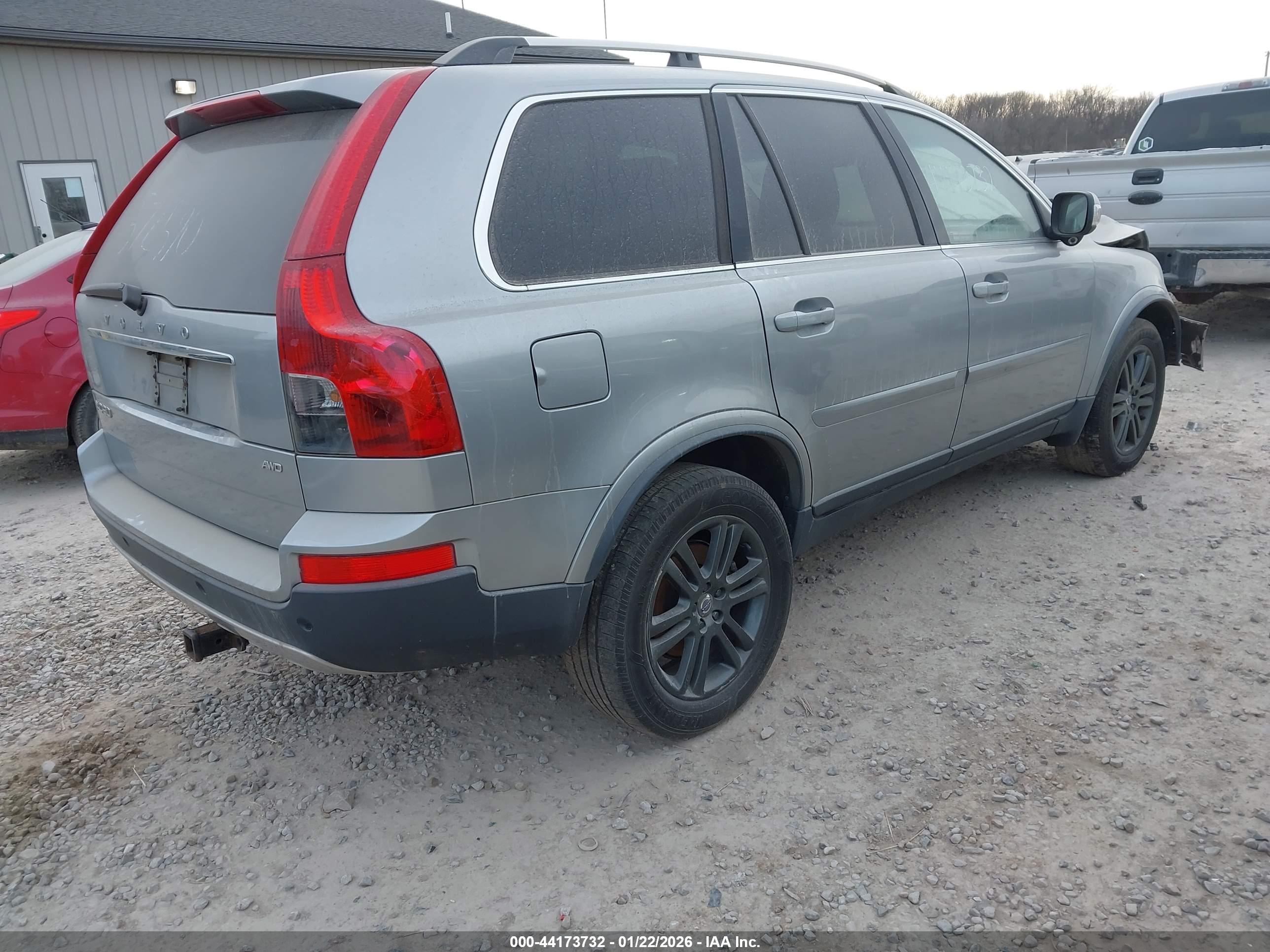 VOLVO XC90 image 4