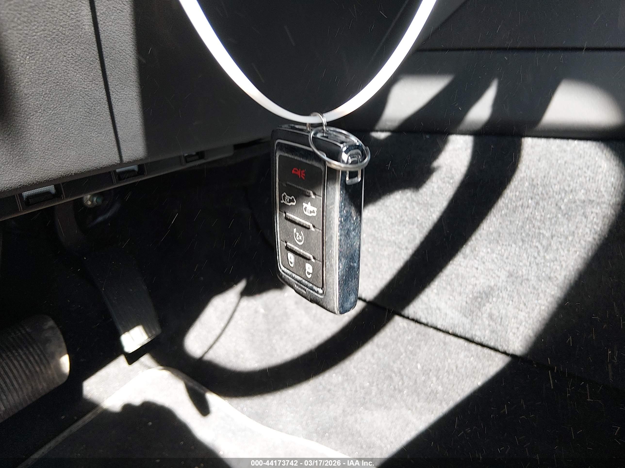 JEEP GRAND image 11