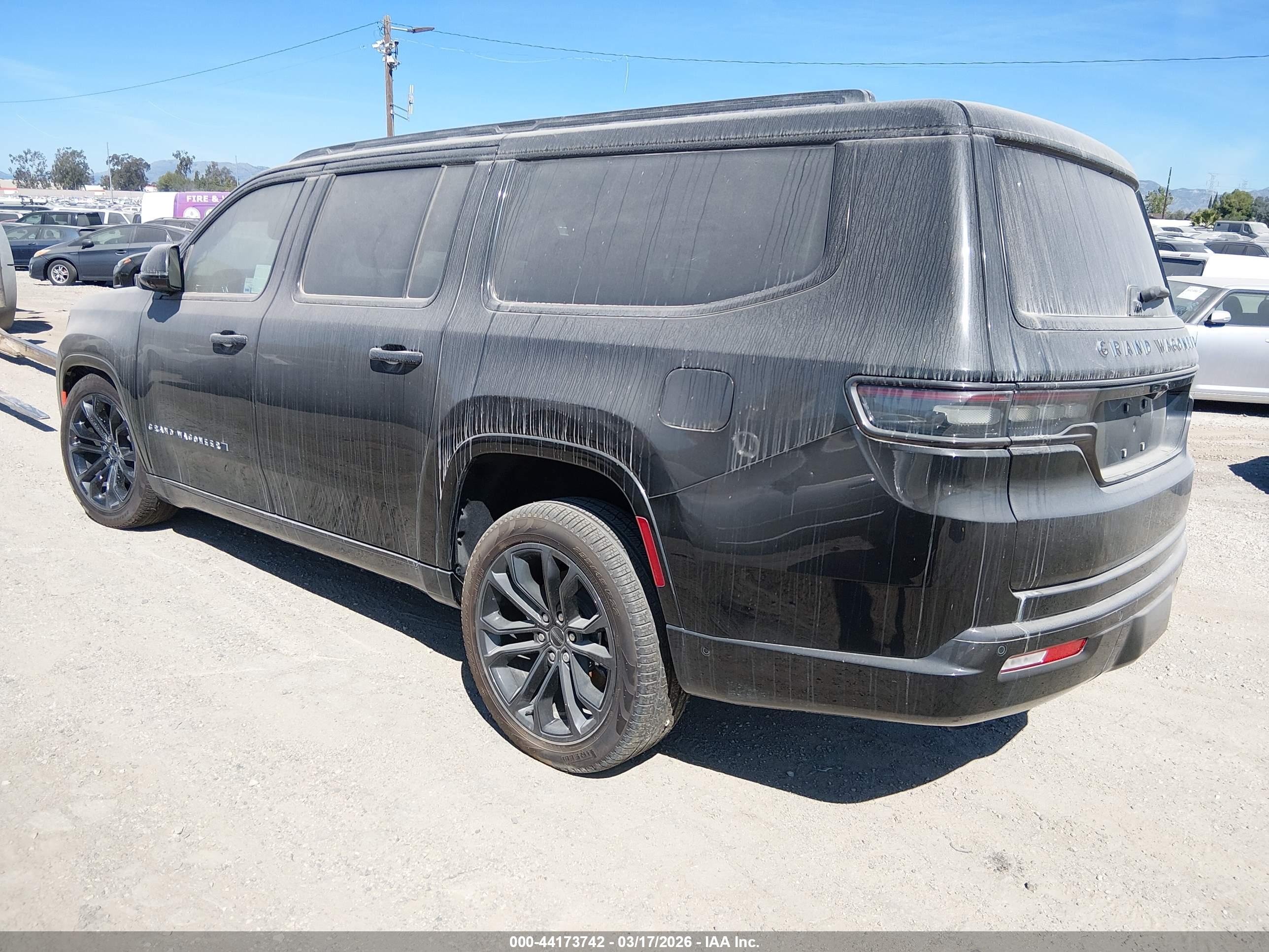 JEEP GRAND image 3