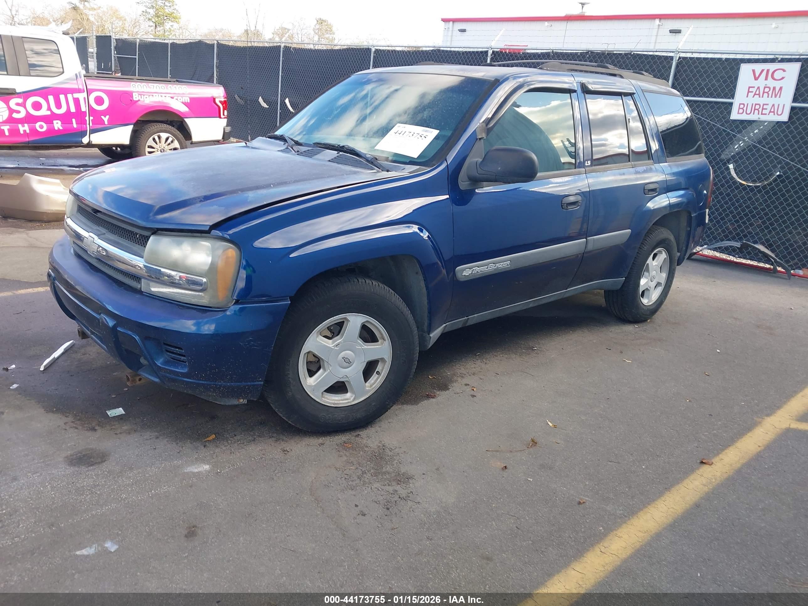 CHEVROLET TRAILBLAZER image 2