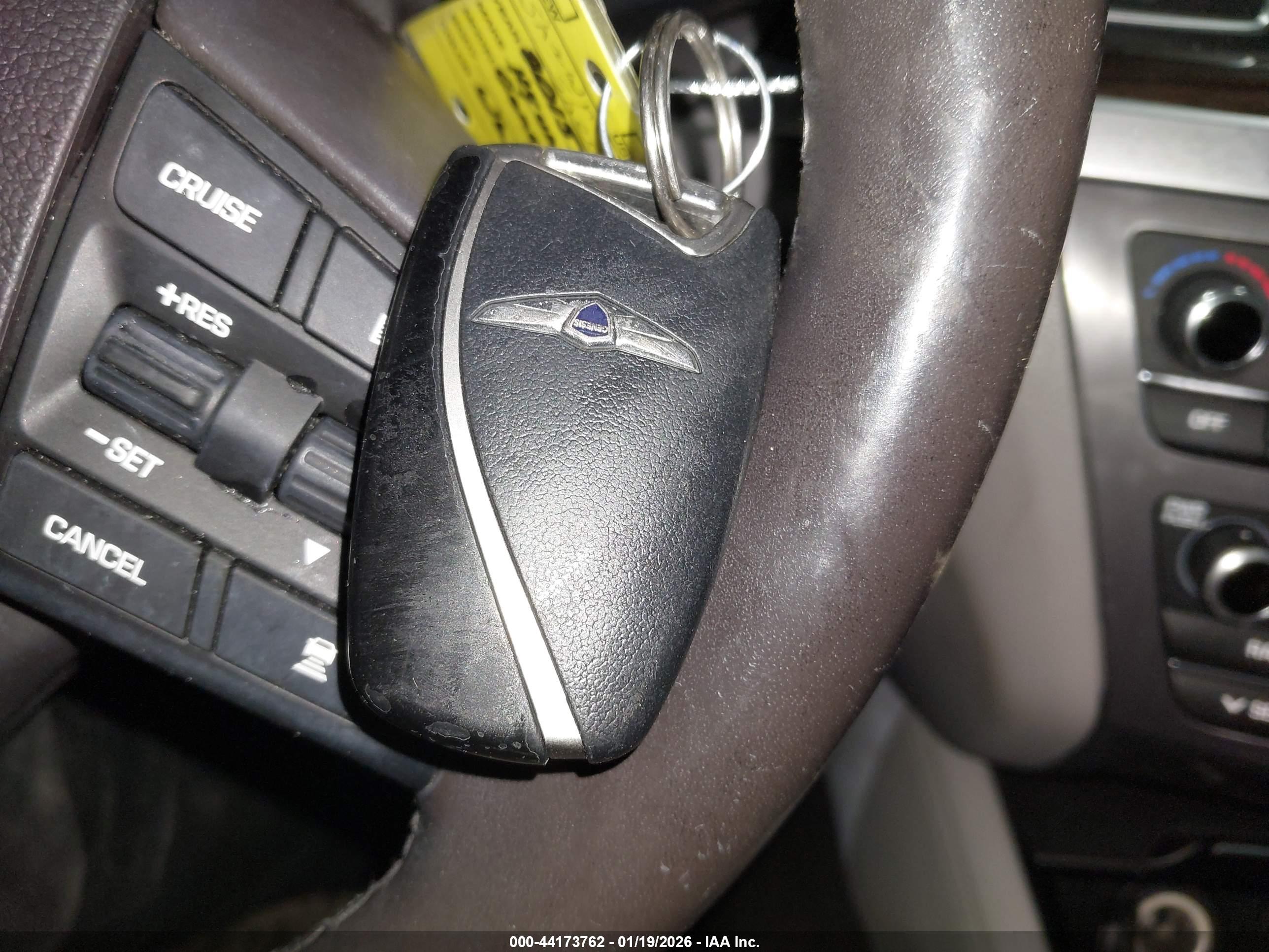 HYUNDAI GENESIS image 11