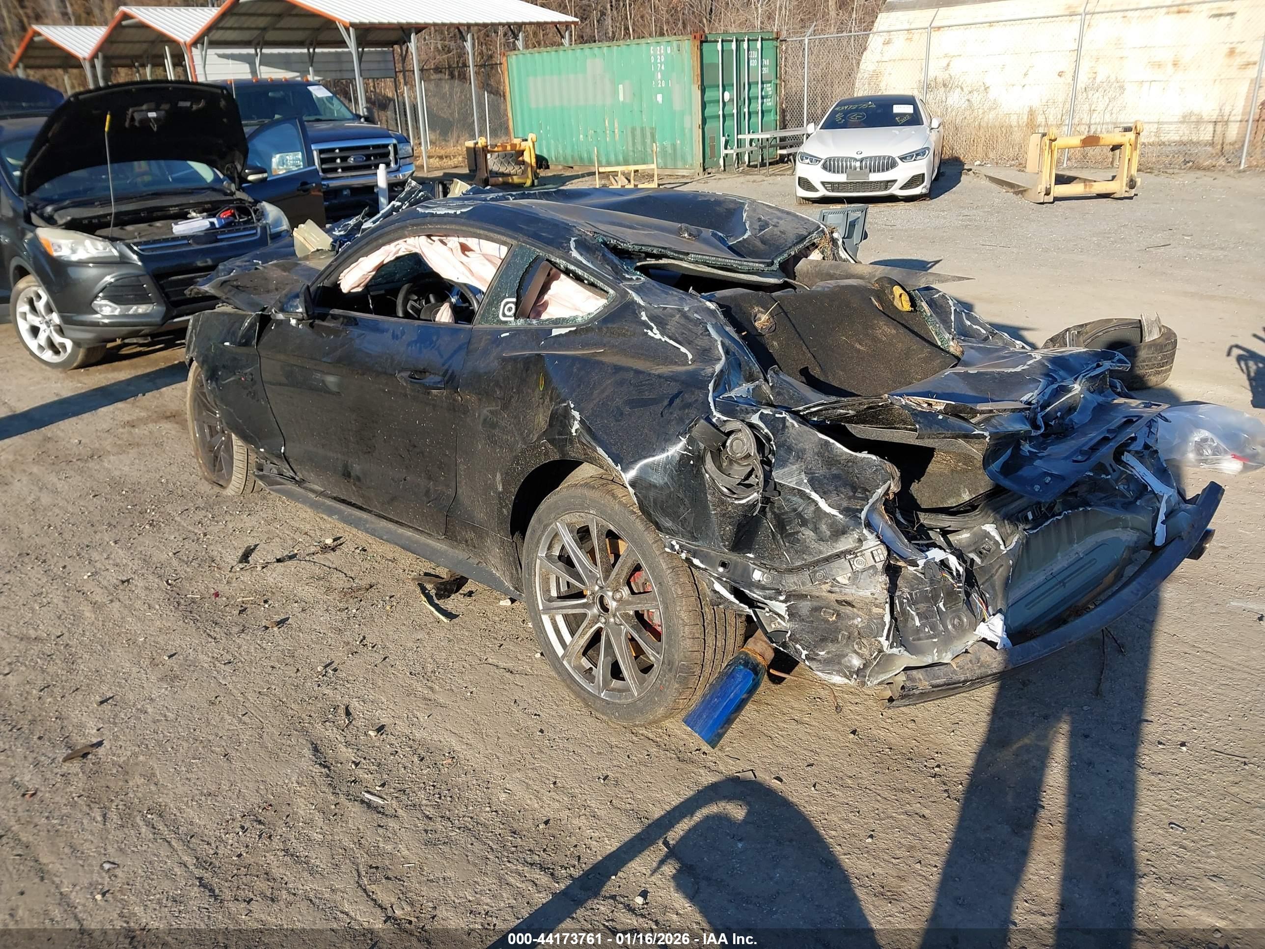 FORD MUSTANG image 3