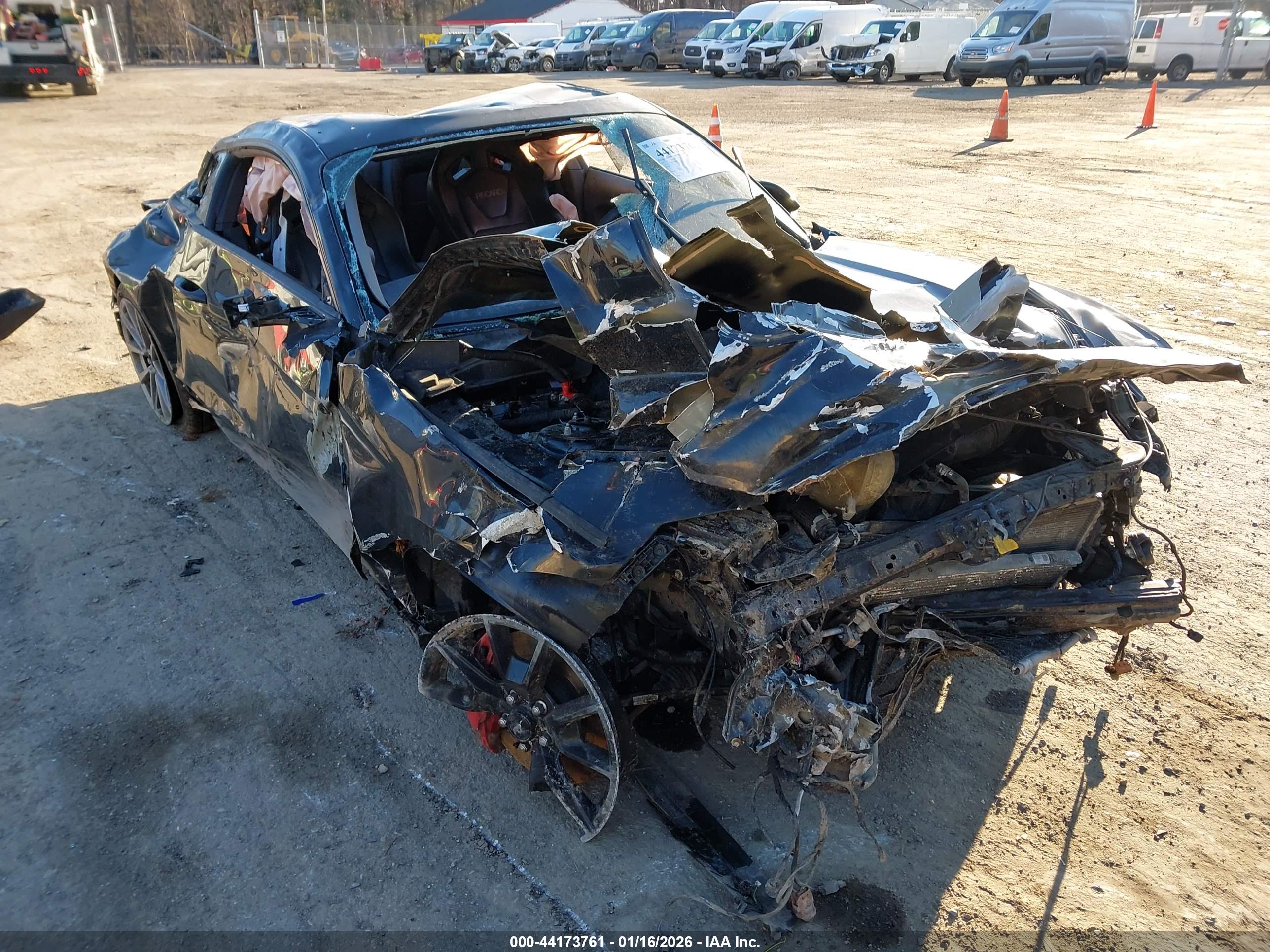 FORD MUSTANG image 6