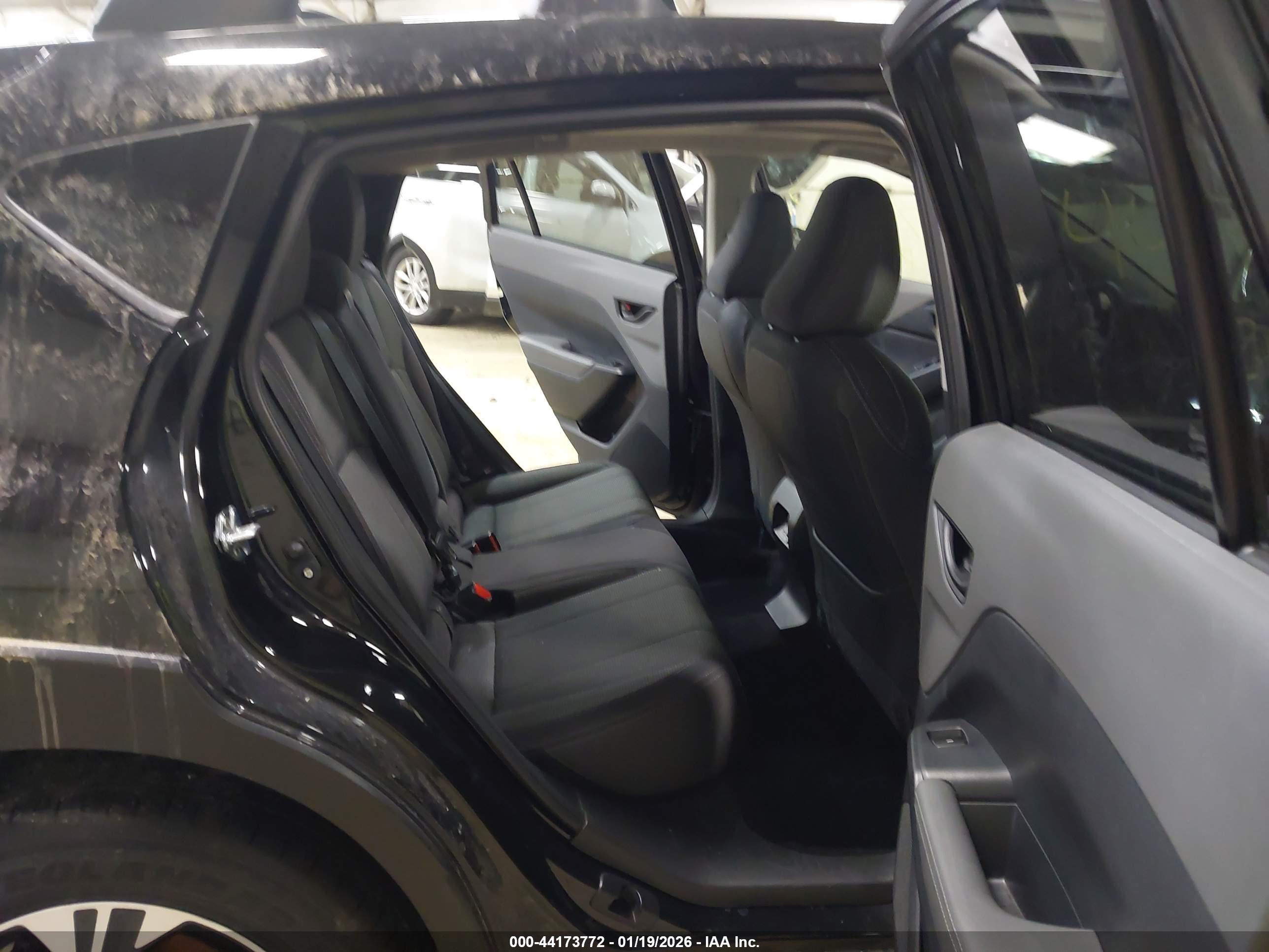 SUBARU CROSSTREK image 8