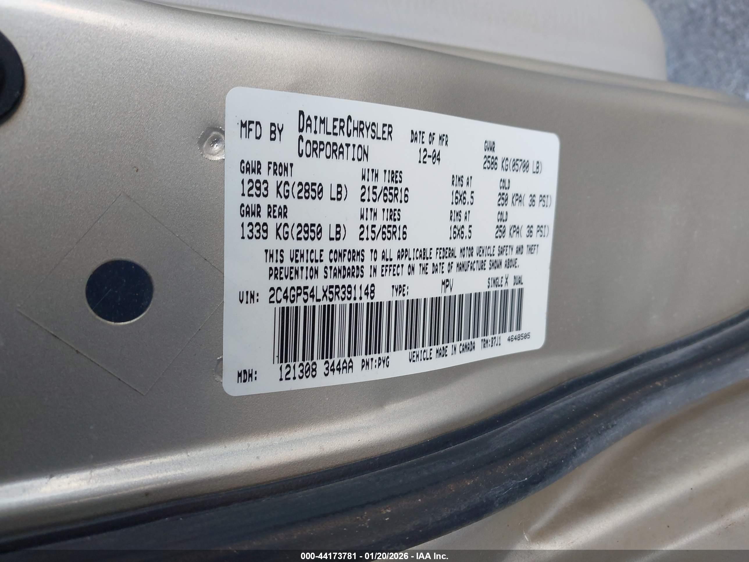 CHRYSLER TOWN image 9