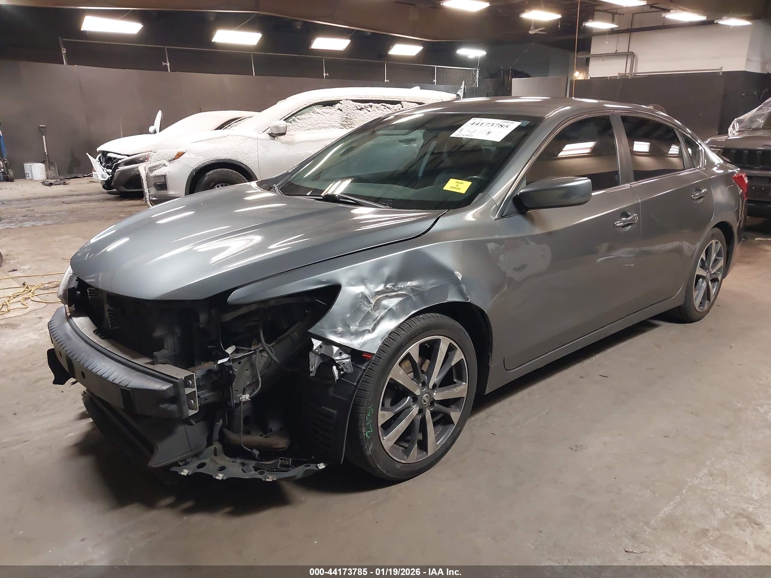 NISSAN ALTIMA image 6