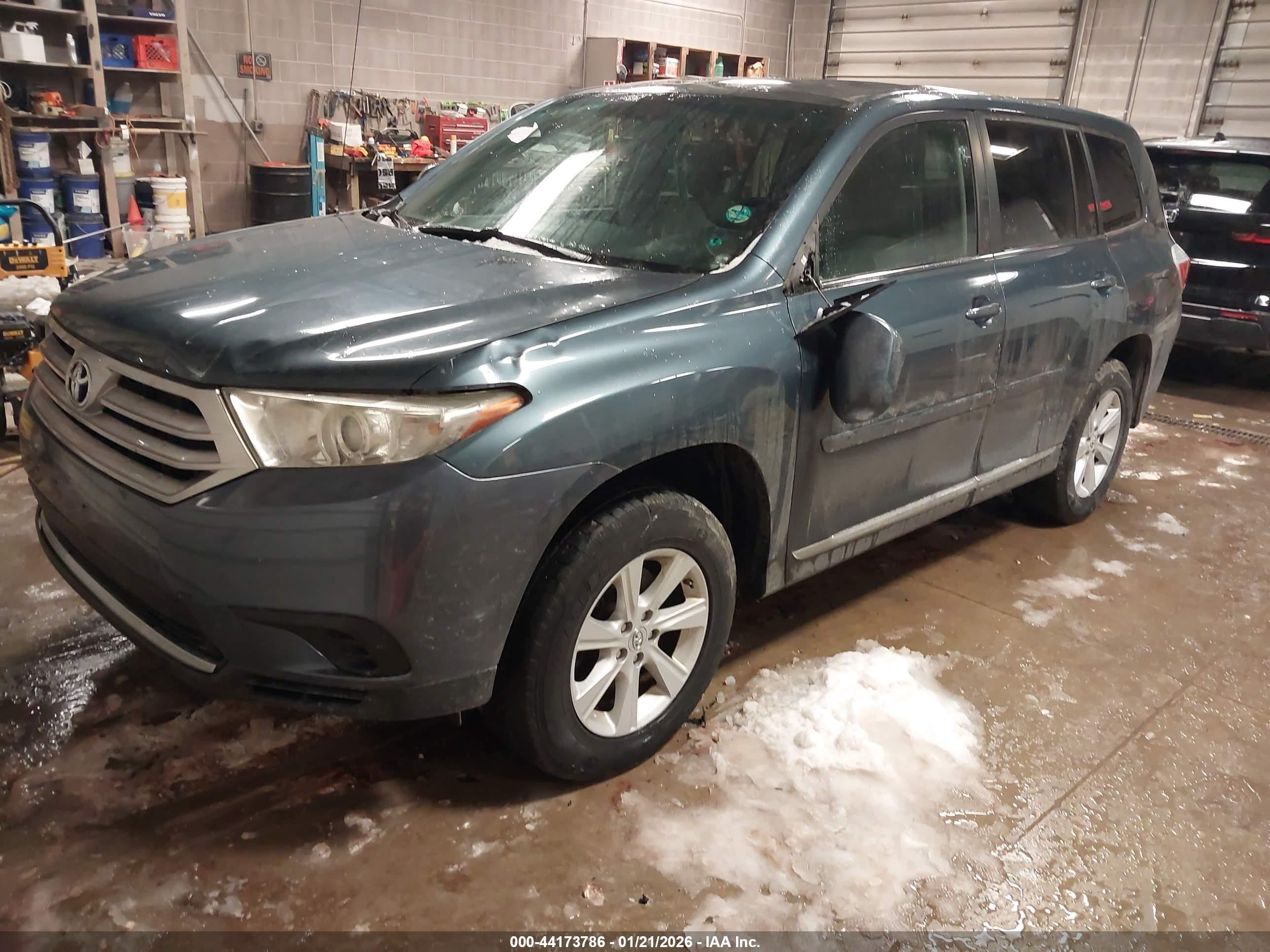 TOYOTA HIGHLANDER image 2