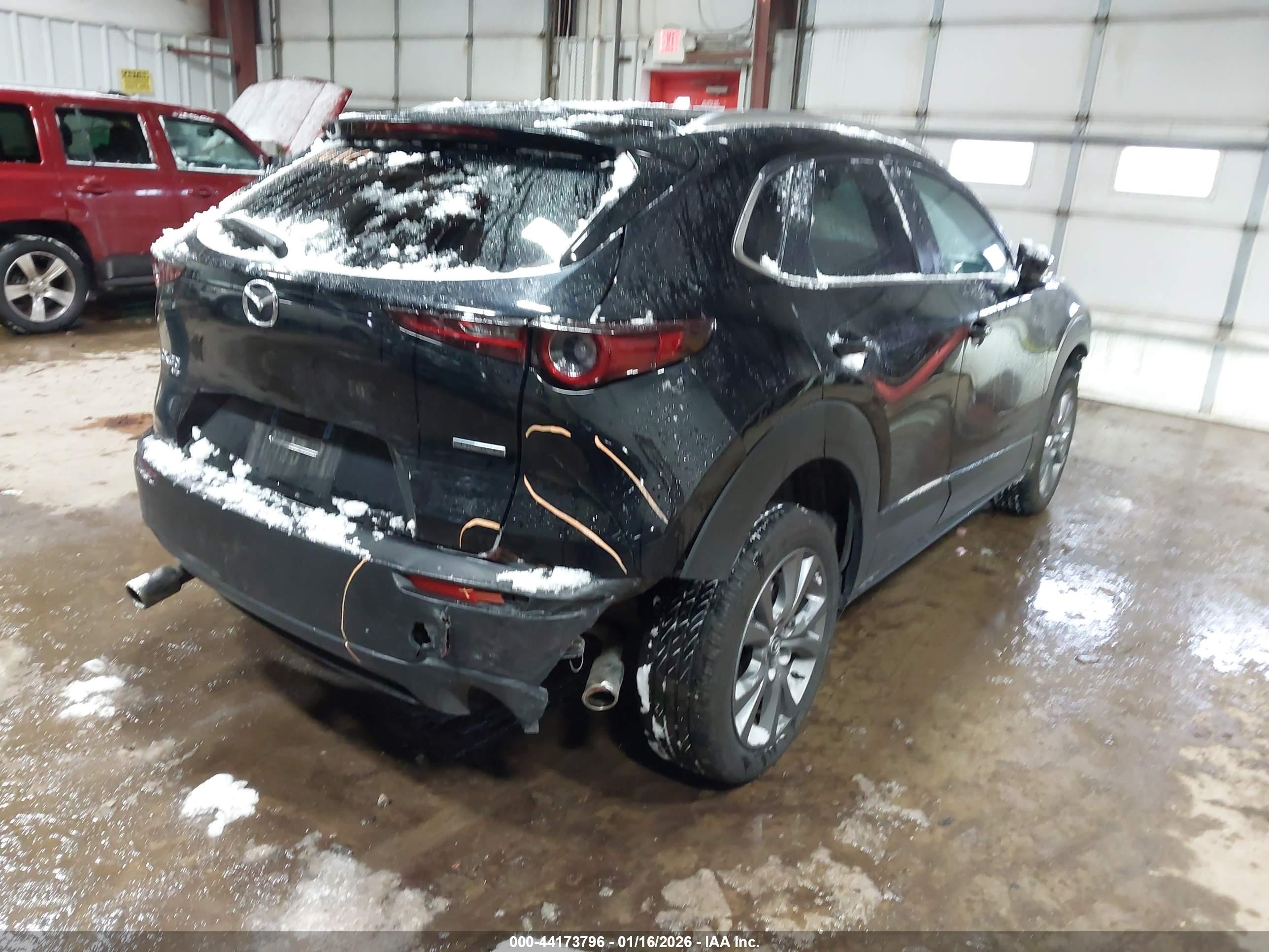 MAZDA CX-30 image 4