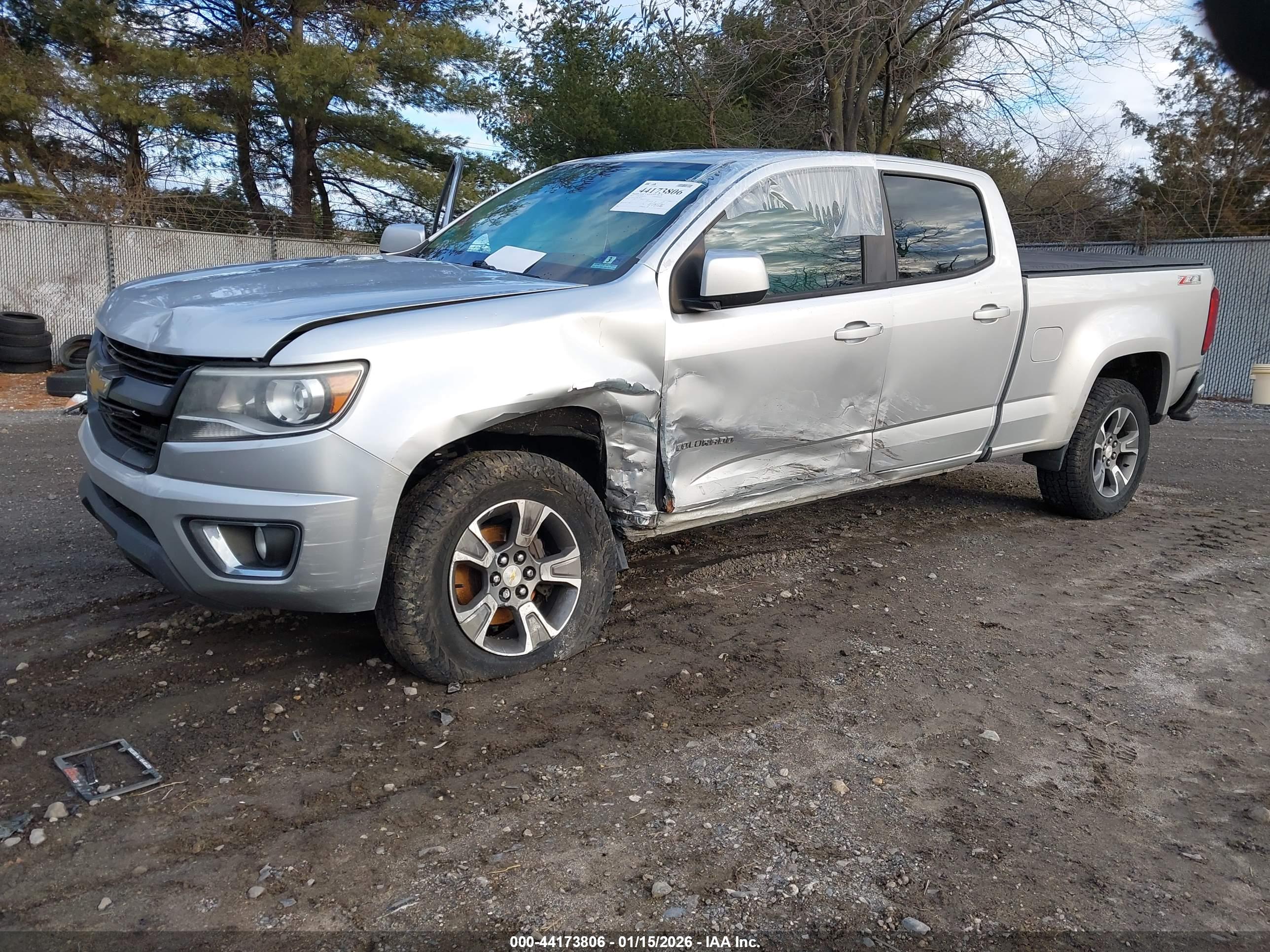 CHEVROLET COLORADO image 2