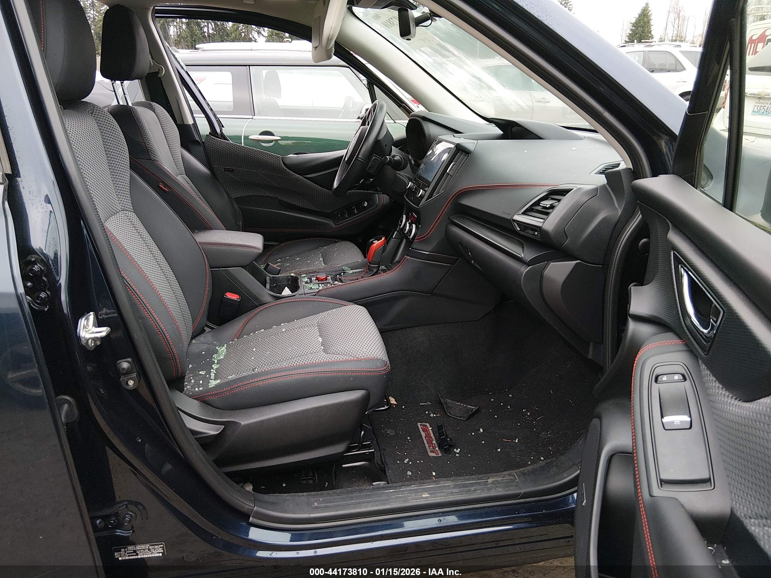 SUBARU FORESTER image 5