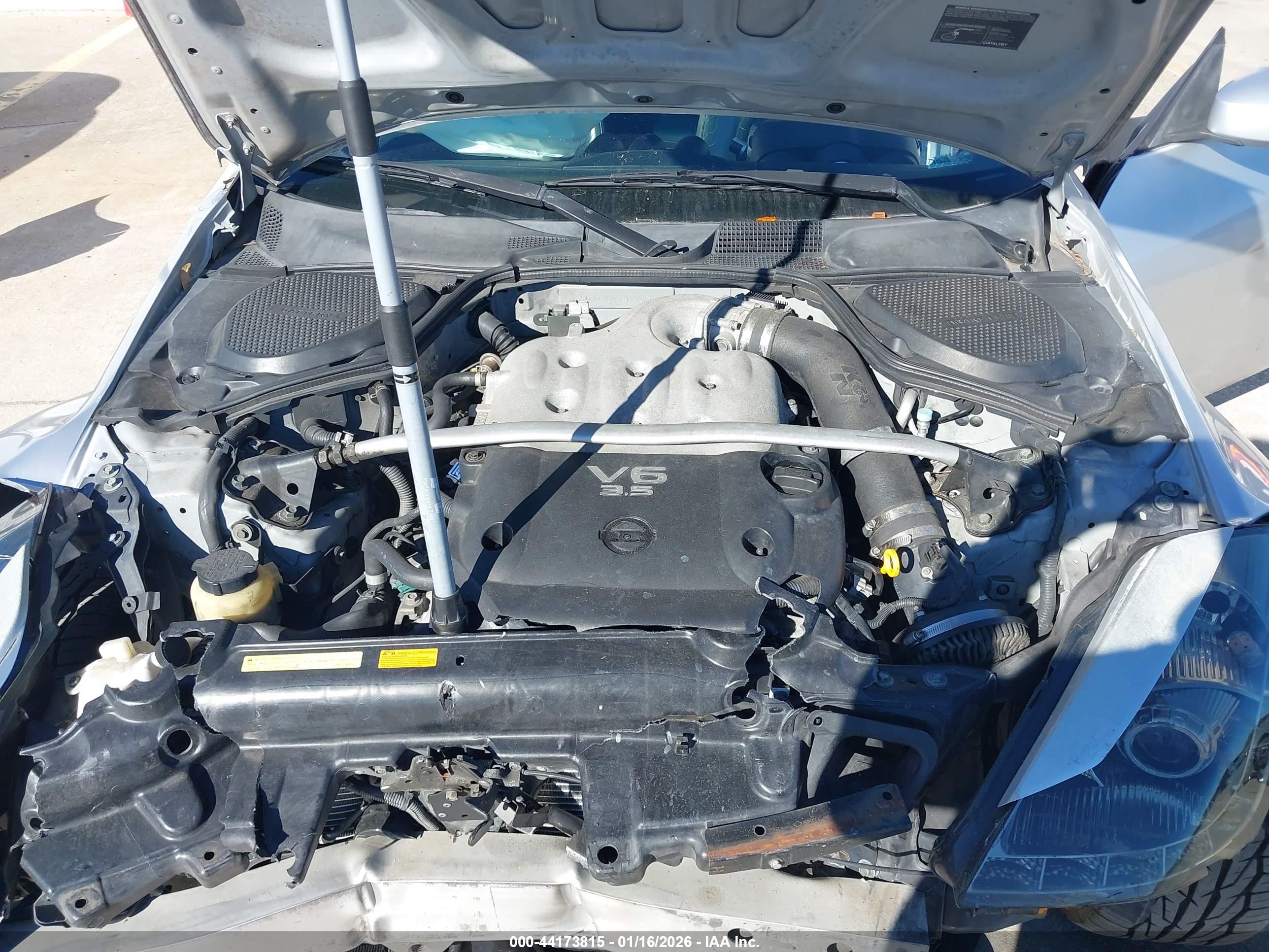 NISSAN 350Z image 10