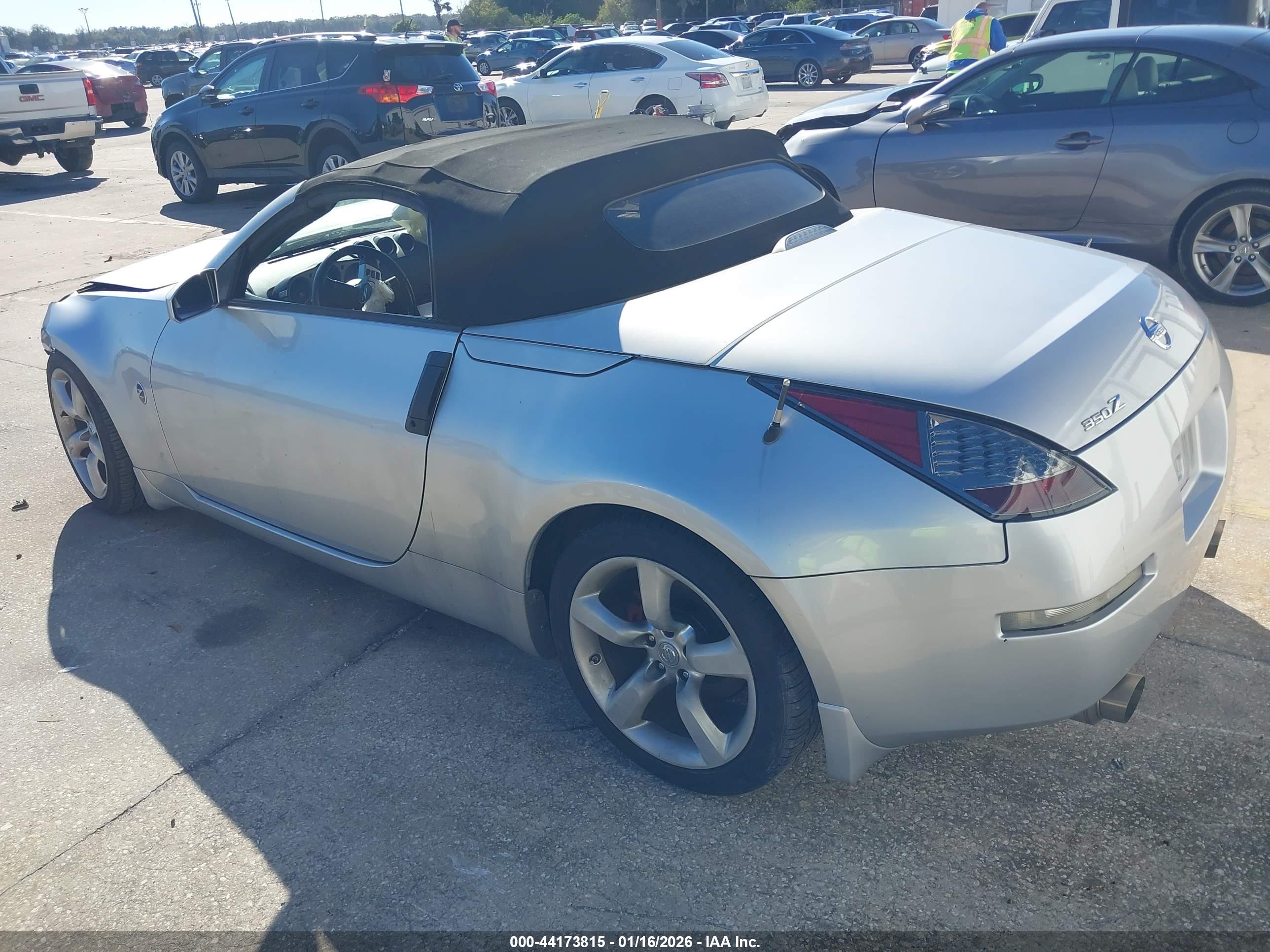 NISSAN 350Z image 3