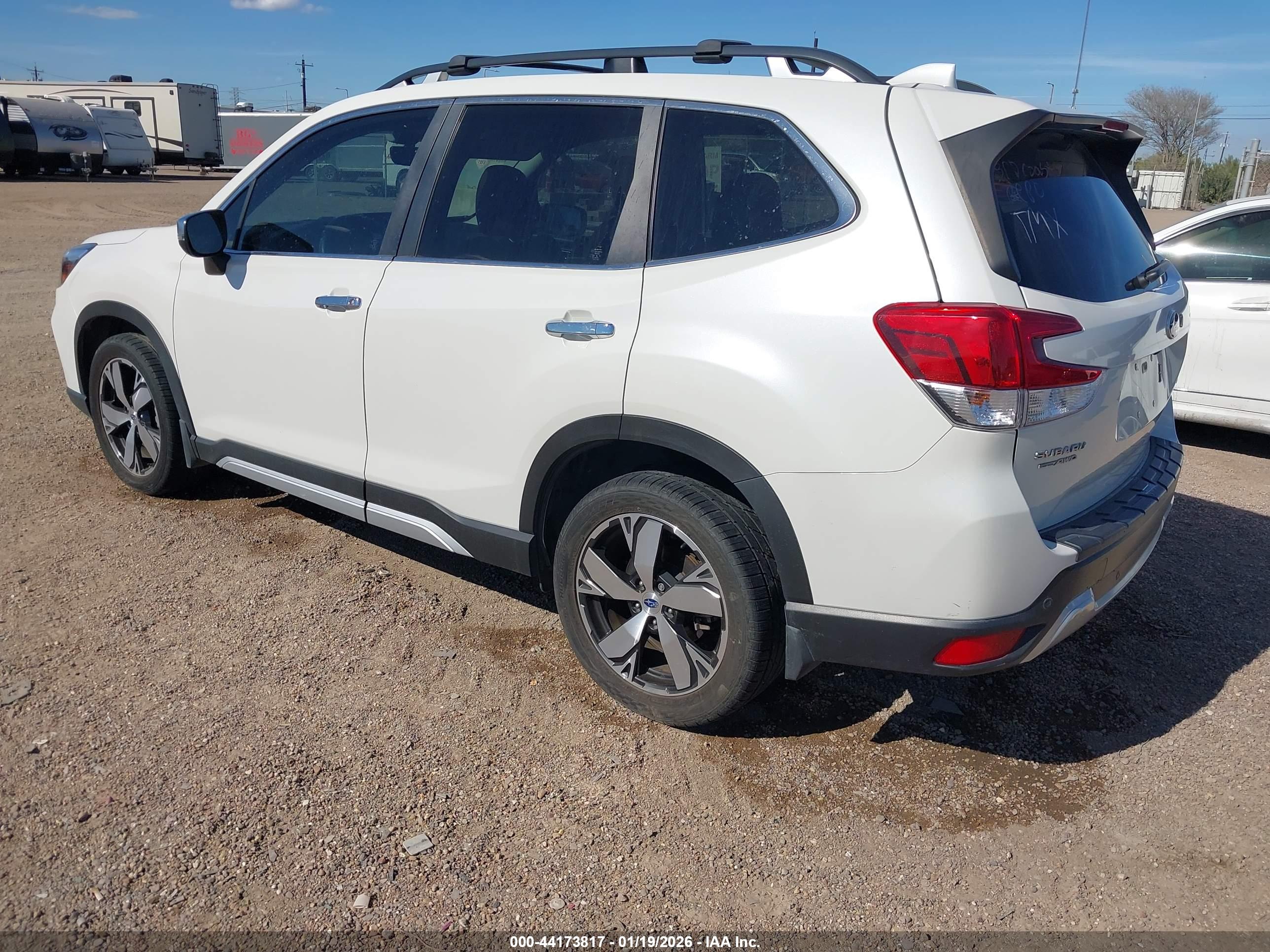 SUBARU FORESTER image 3