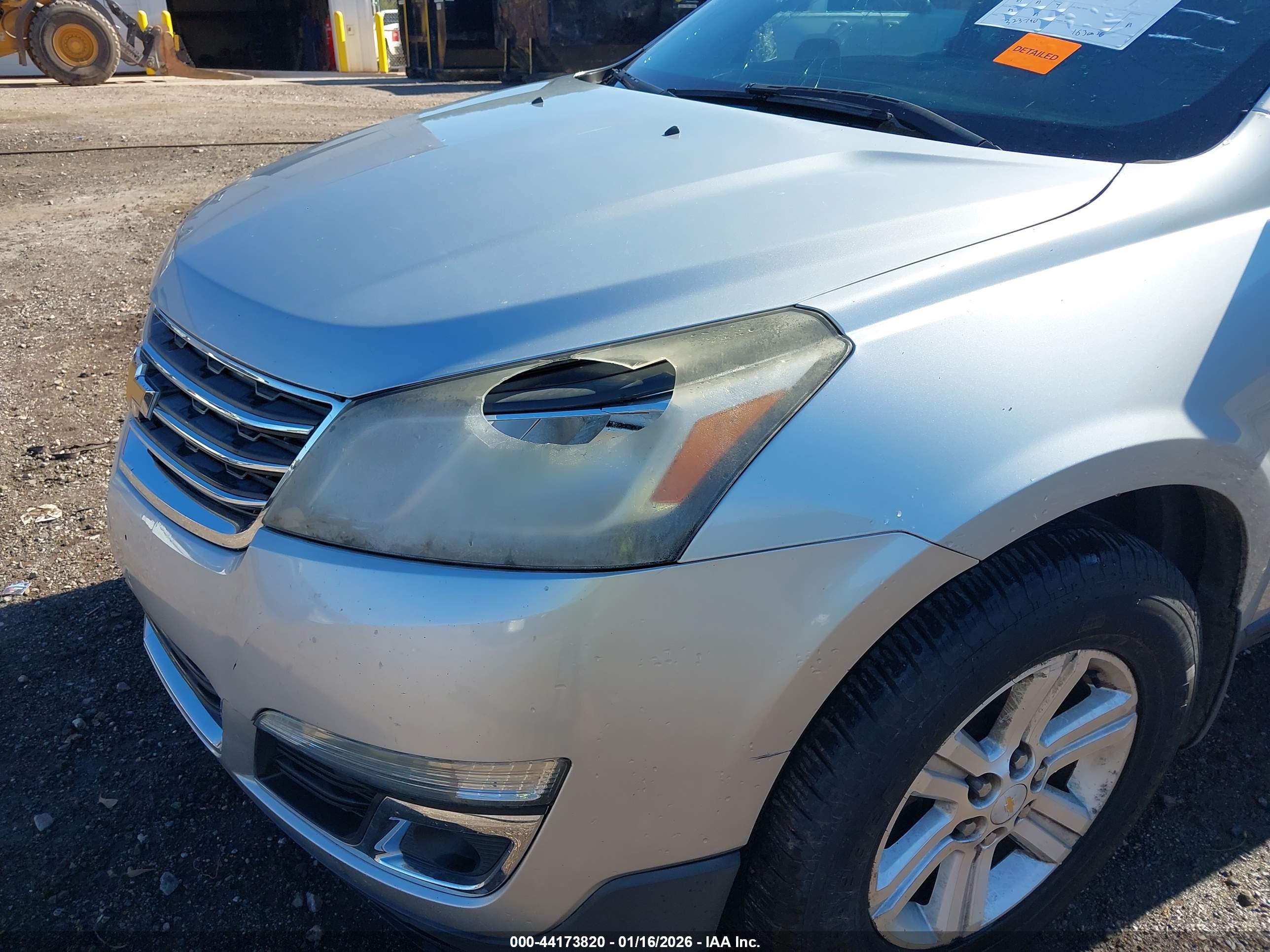 CHEVROLET TRAVERSE image 6