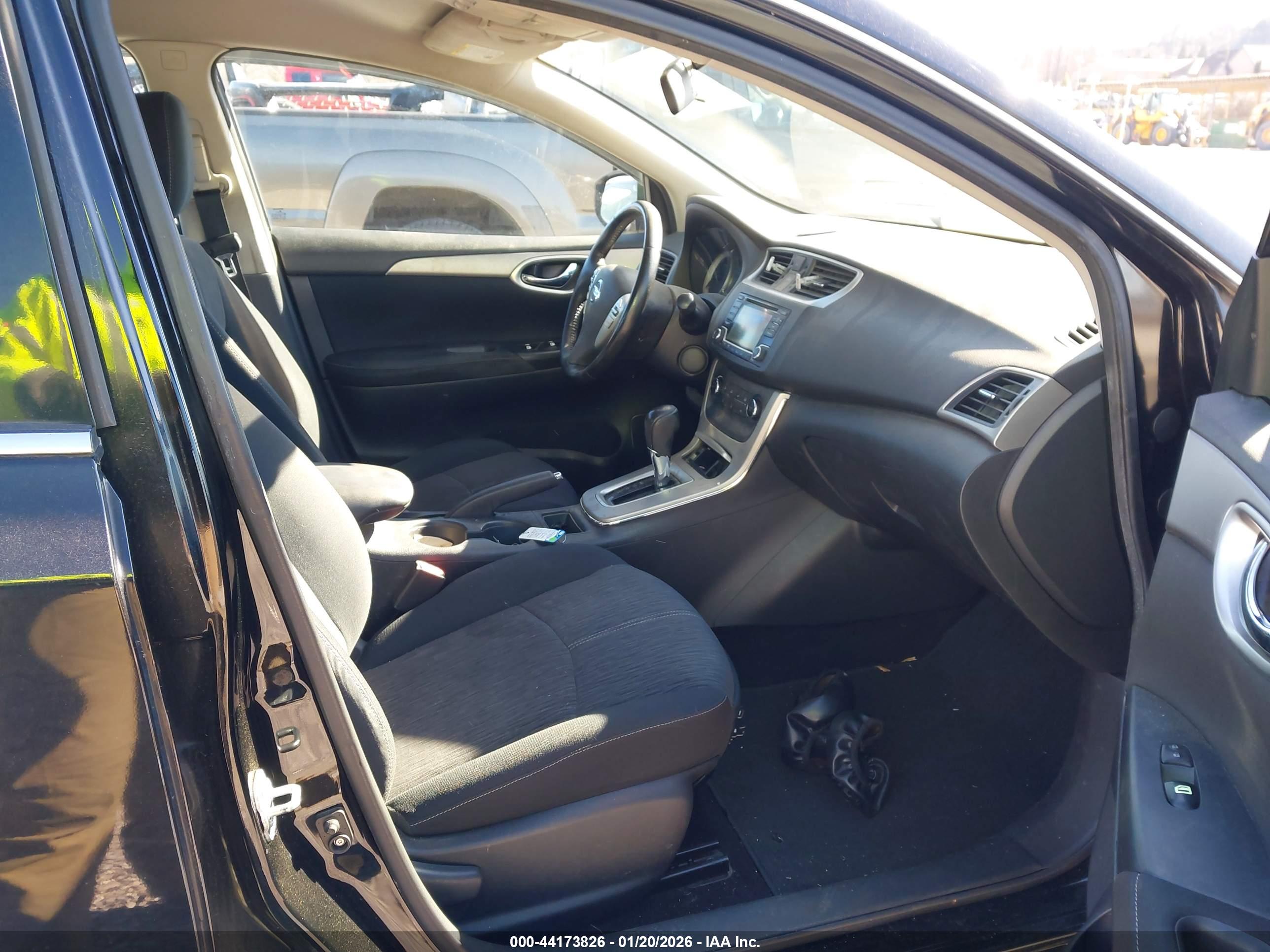 NISSAN SENTRA image 5