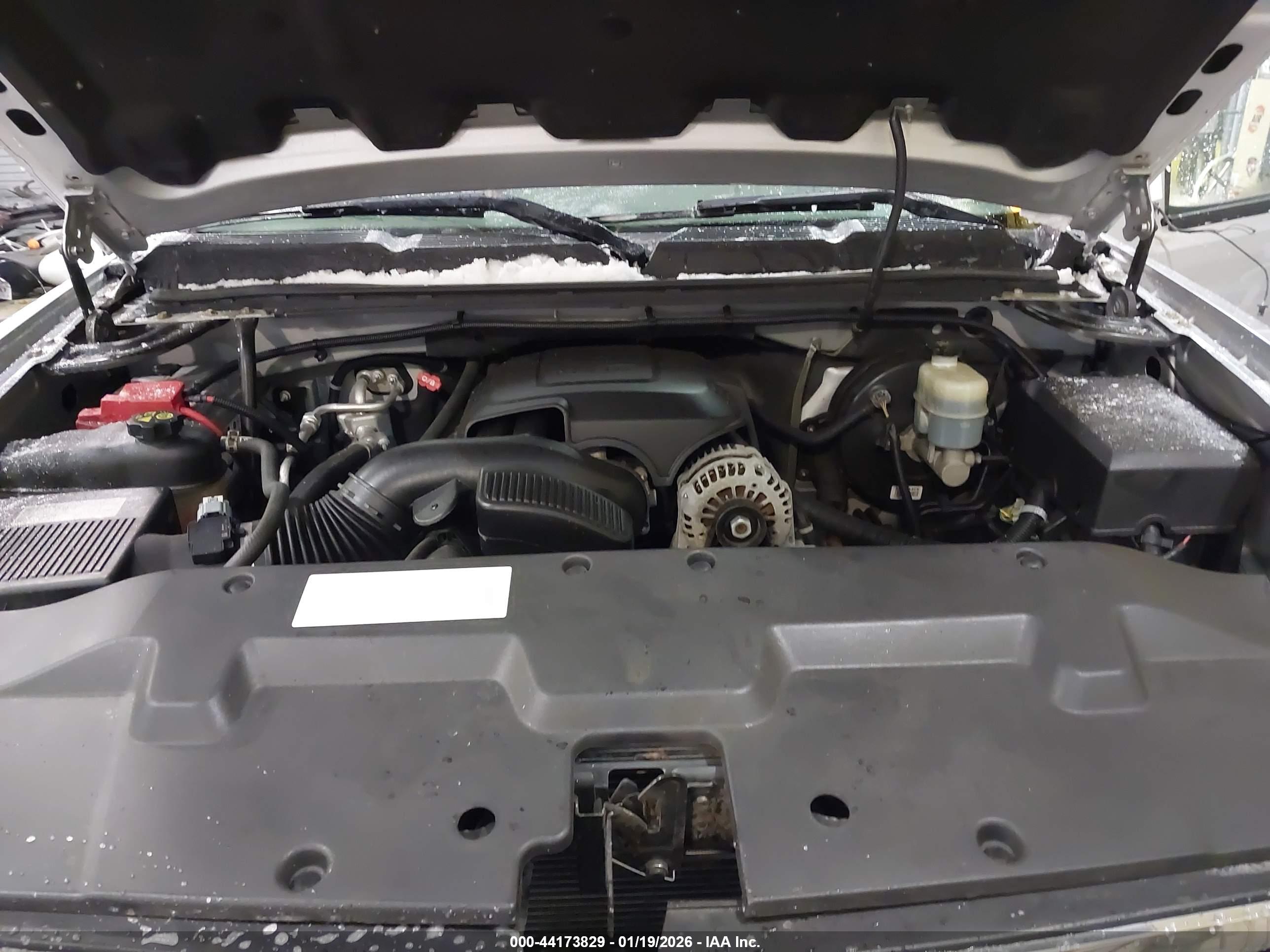 CHEVROLET SILVERADO image 10