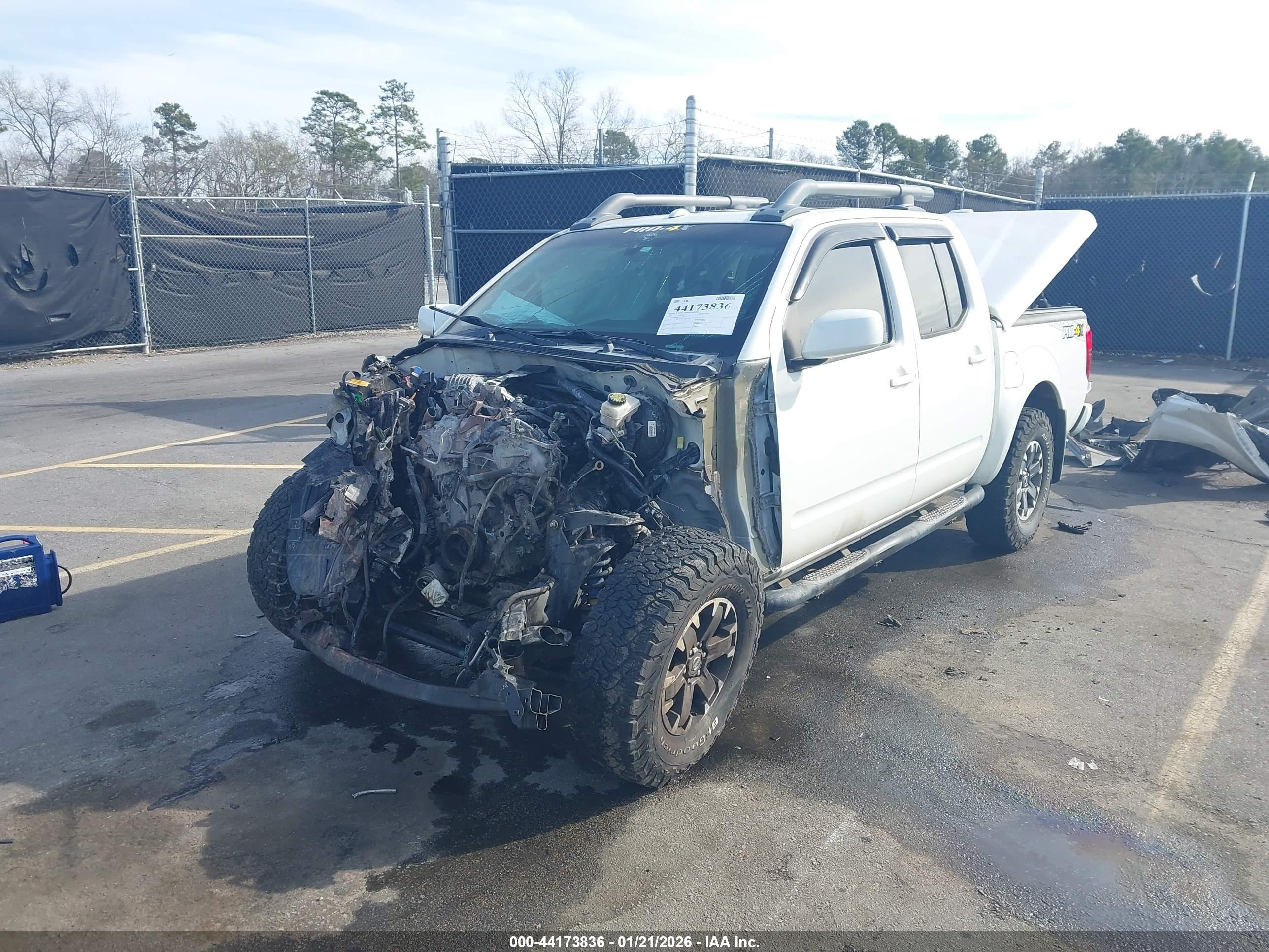 NISSAN FRONTIER image 2