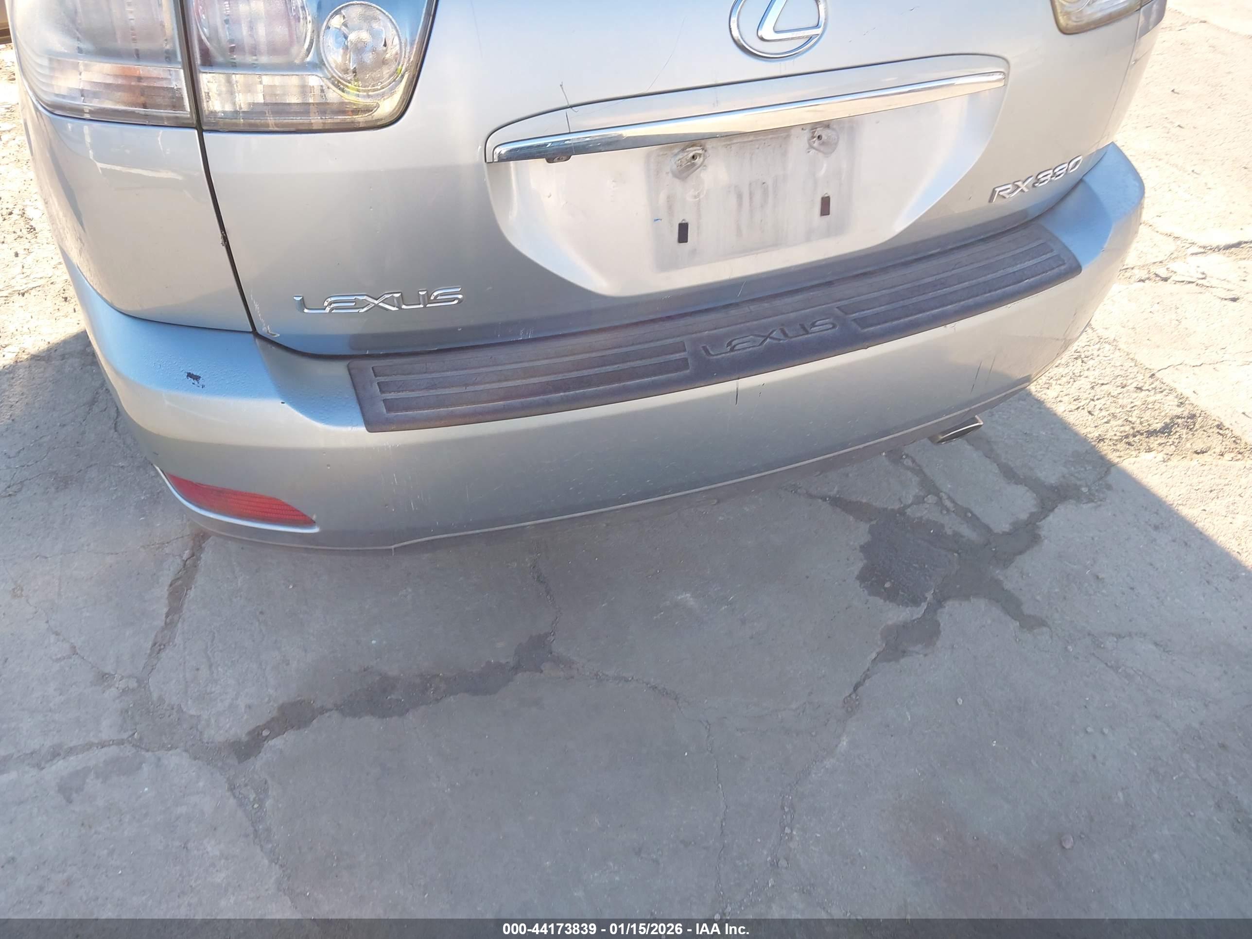 LEXUS RX image 6