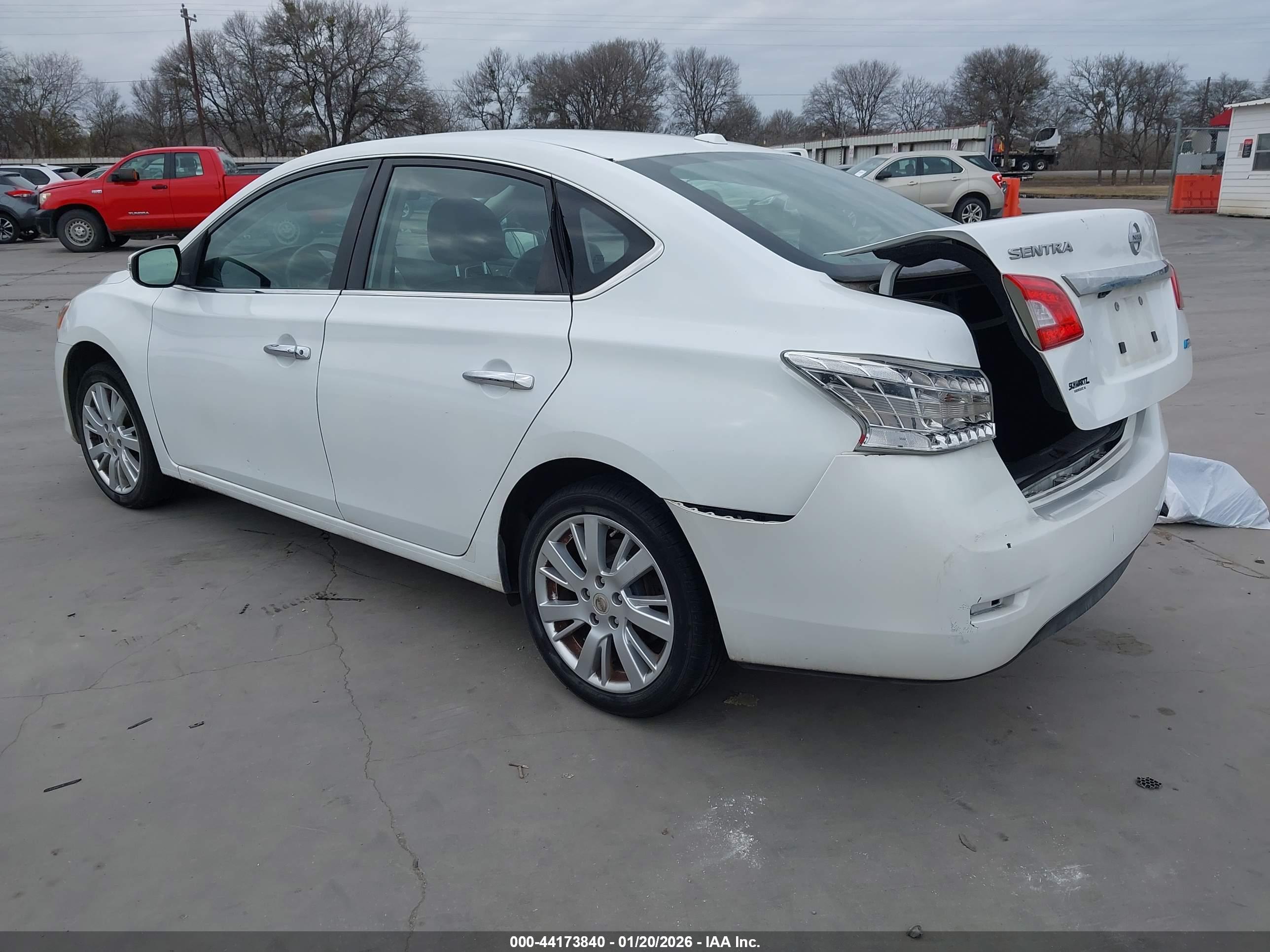NISSAN SENTRA image 3