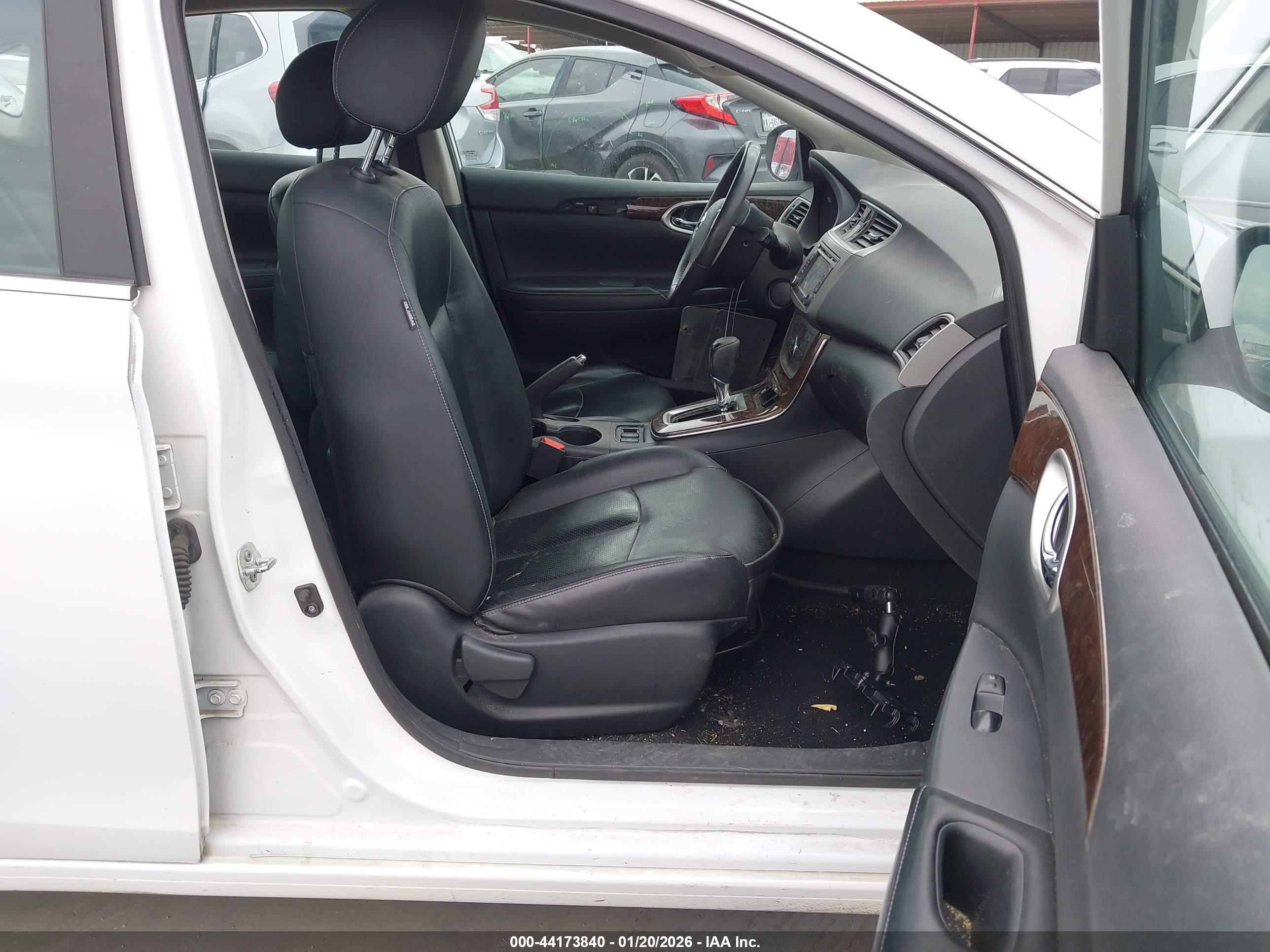 NISSAN SENTRA image 5