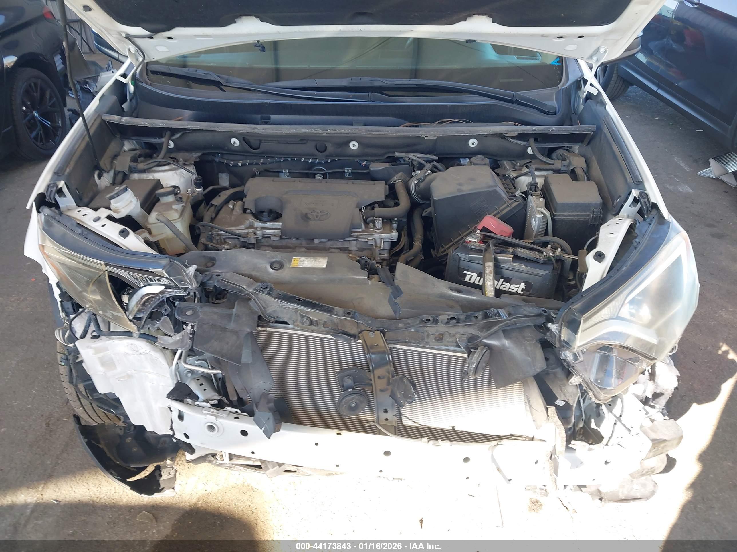 TOYOTA RAV4 image 10