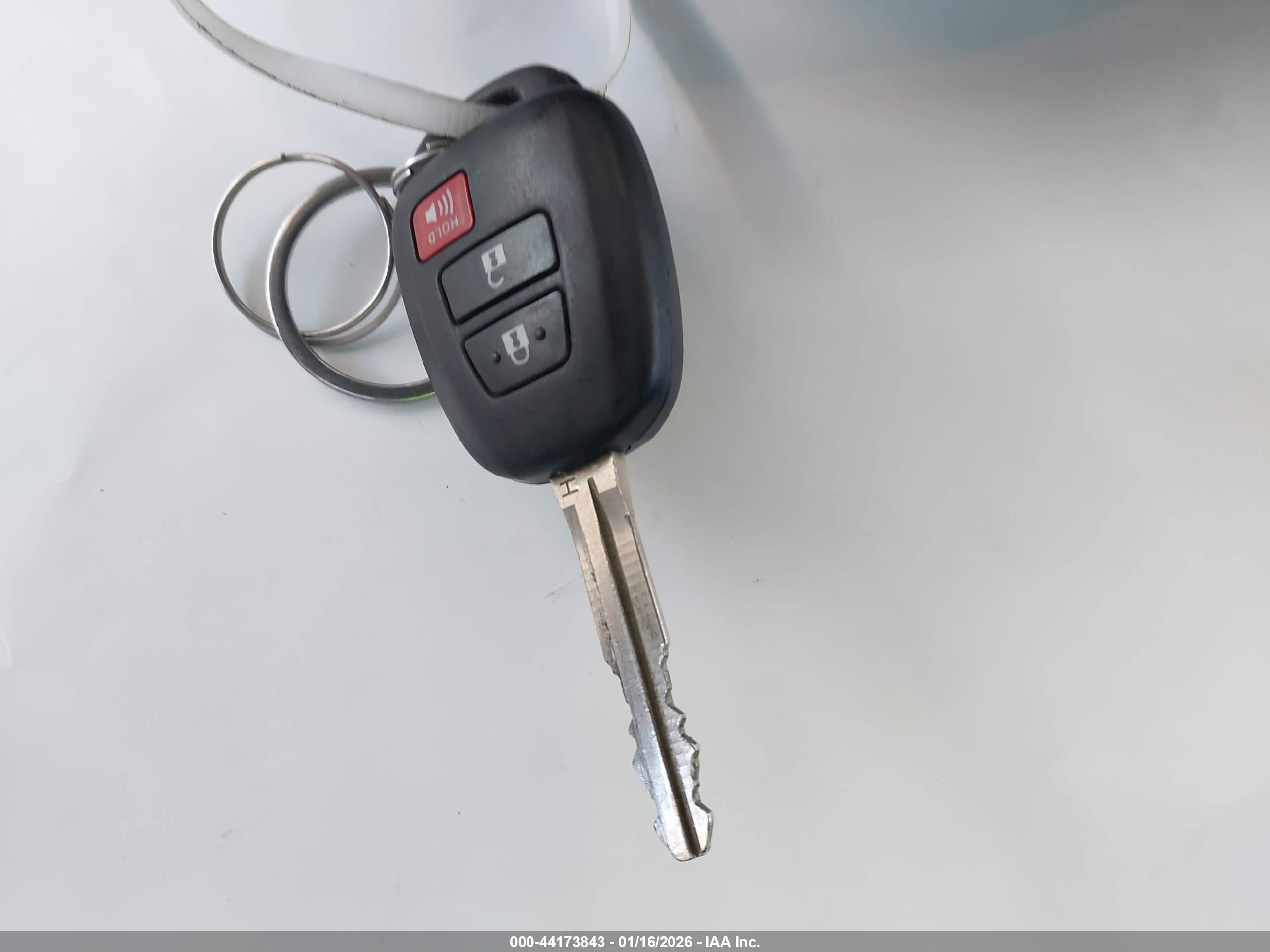 TOYOTA RAV4 image 11