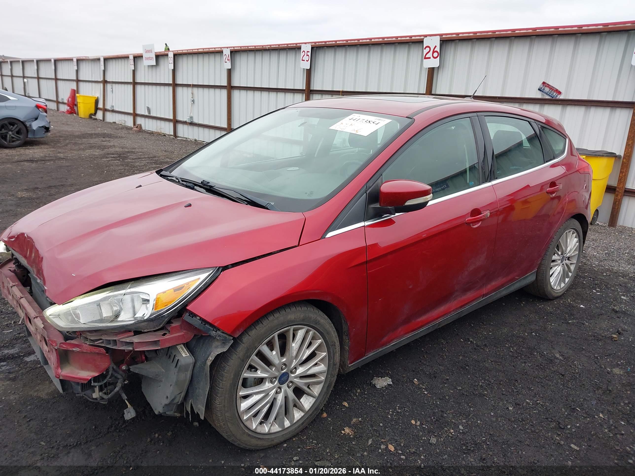 FORD FOCUS image 2