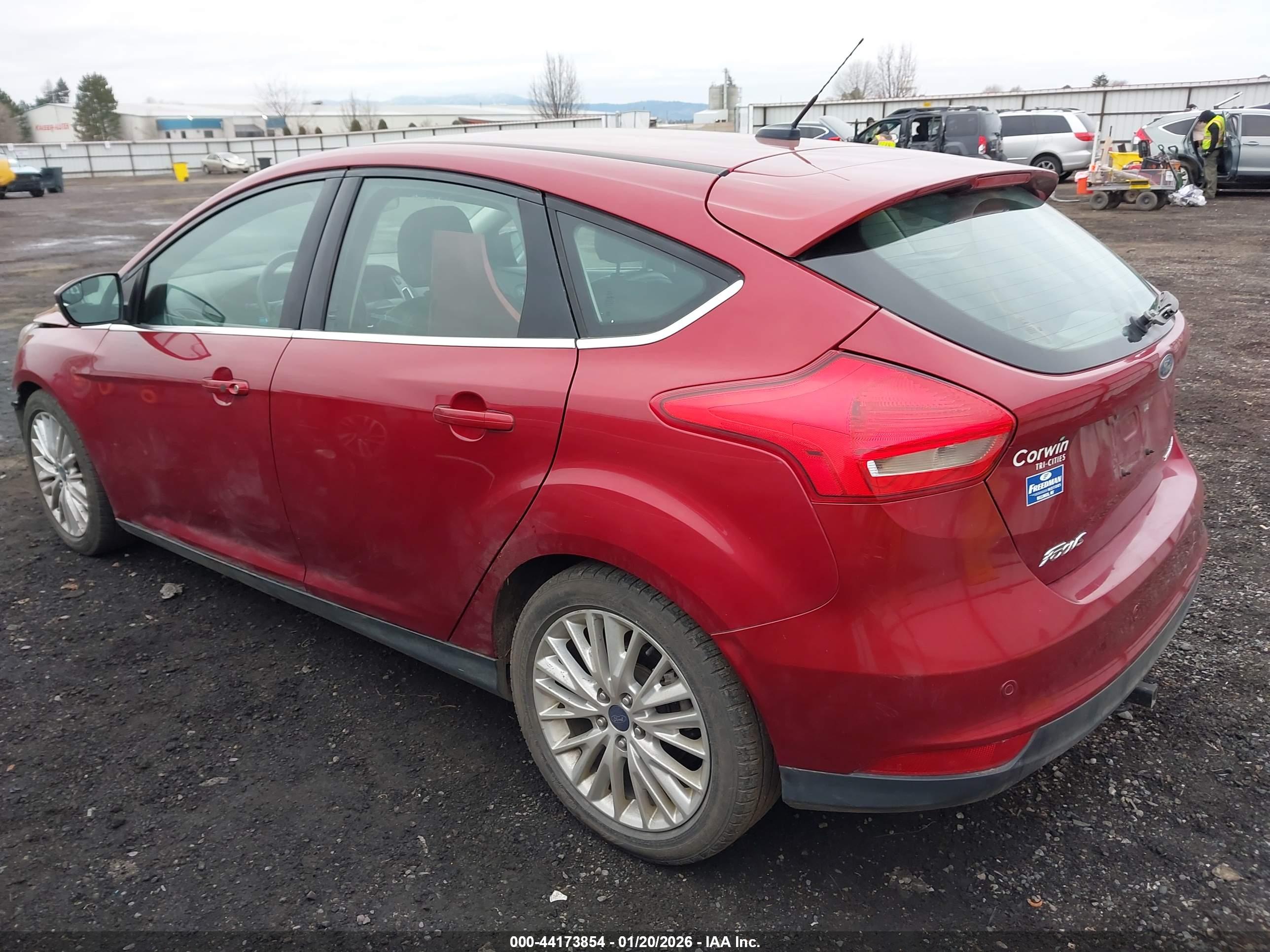 FORD FOCUS image 3