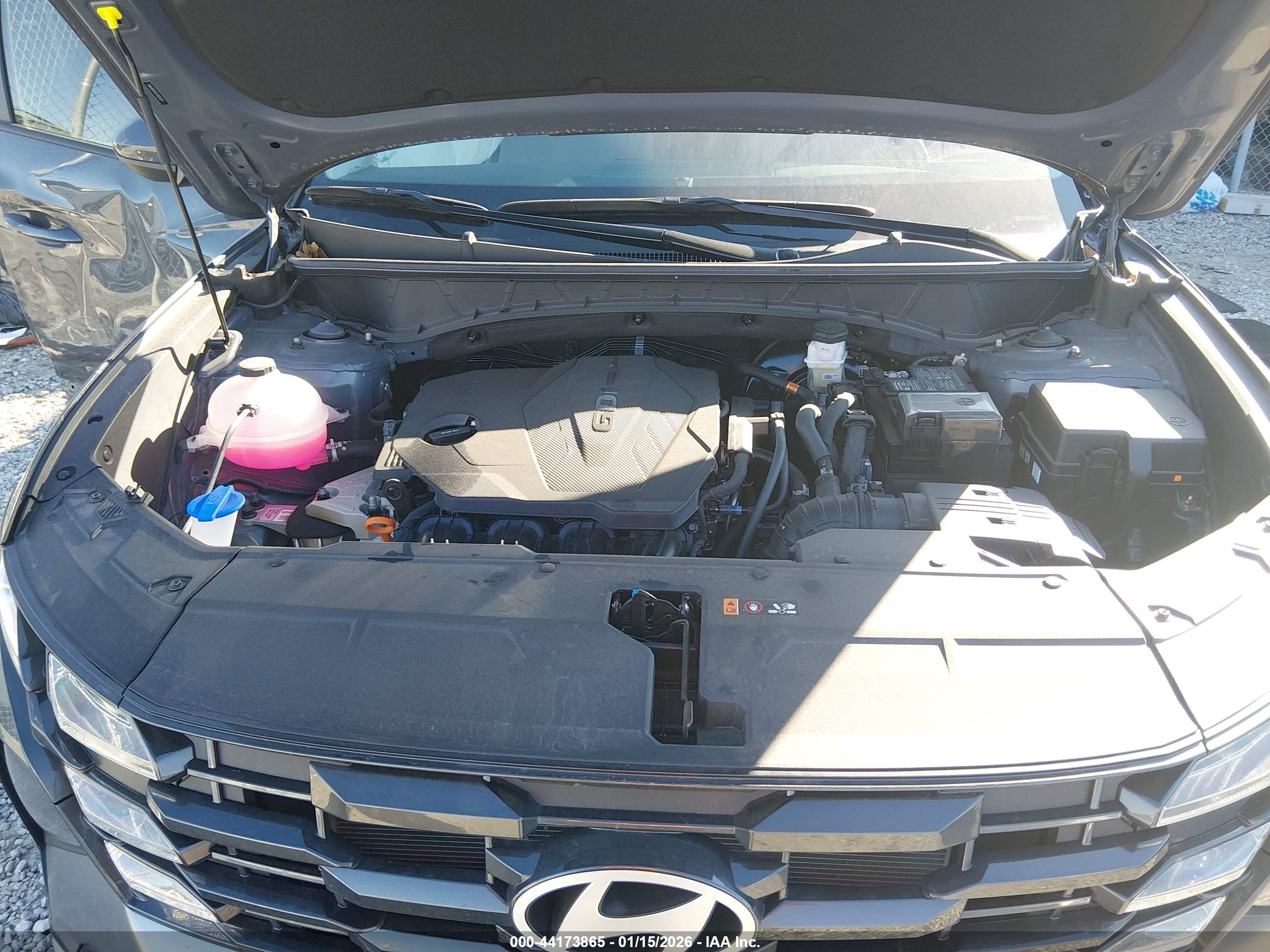 HYUNDAI TUCSON image 10