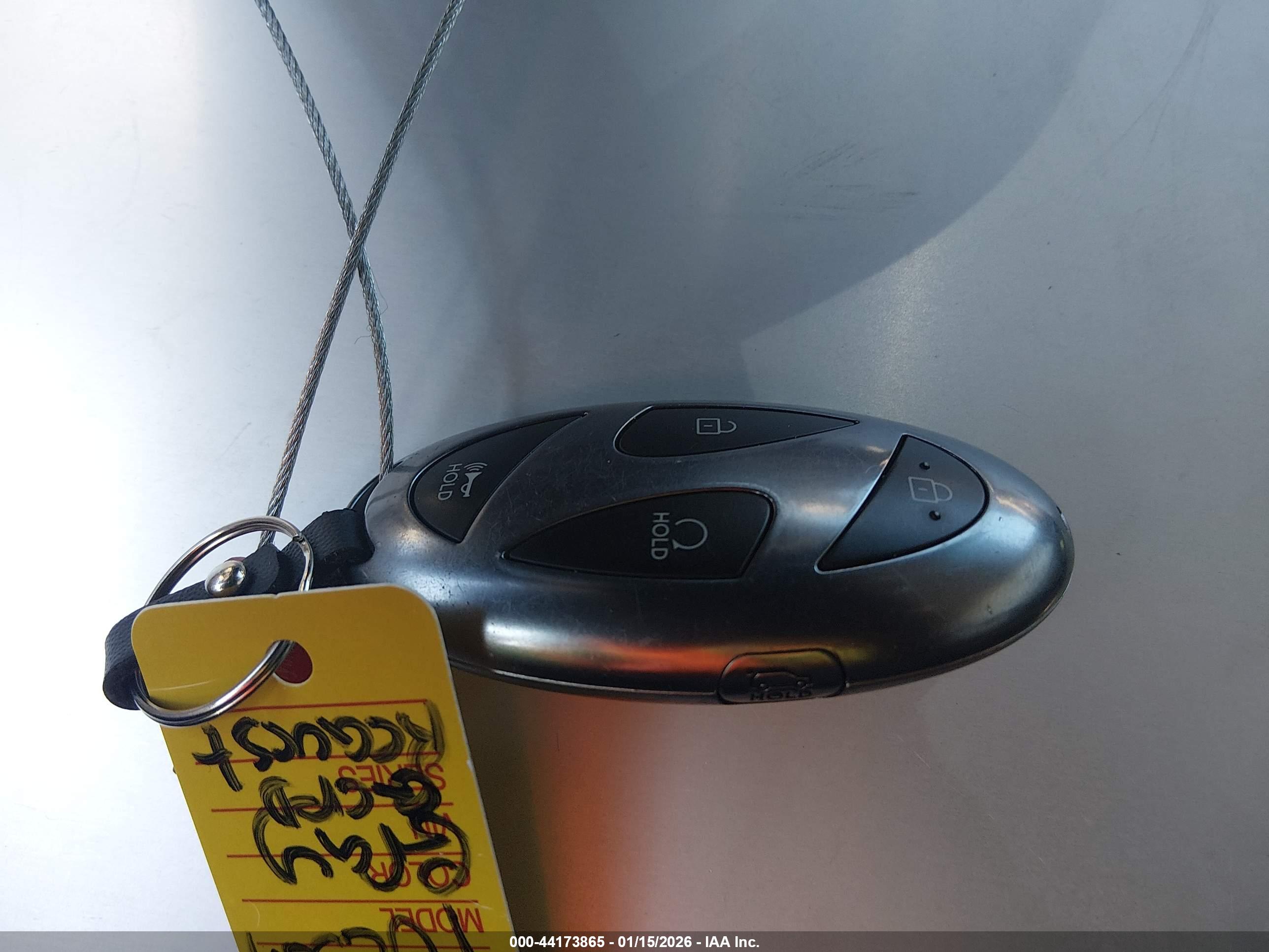 HYUNDAI TUCSON image 11