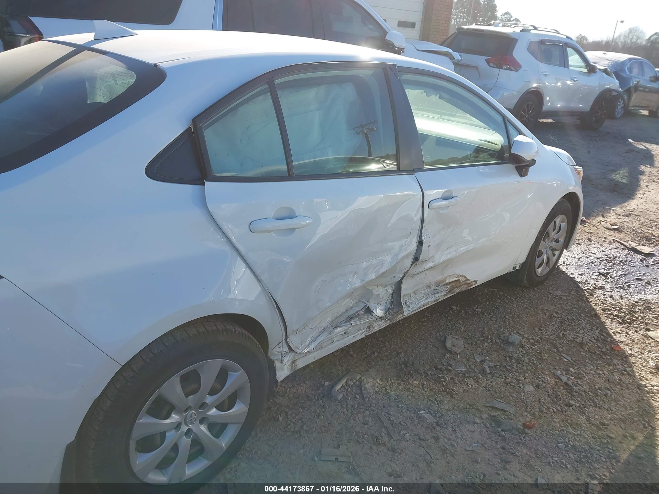 TOYOTA COROLLA image 6