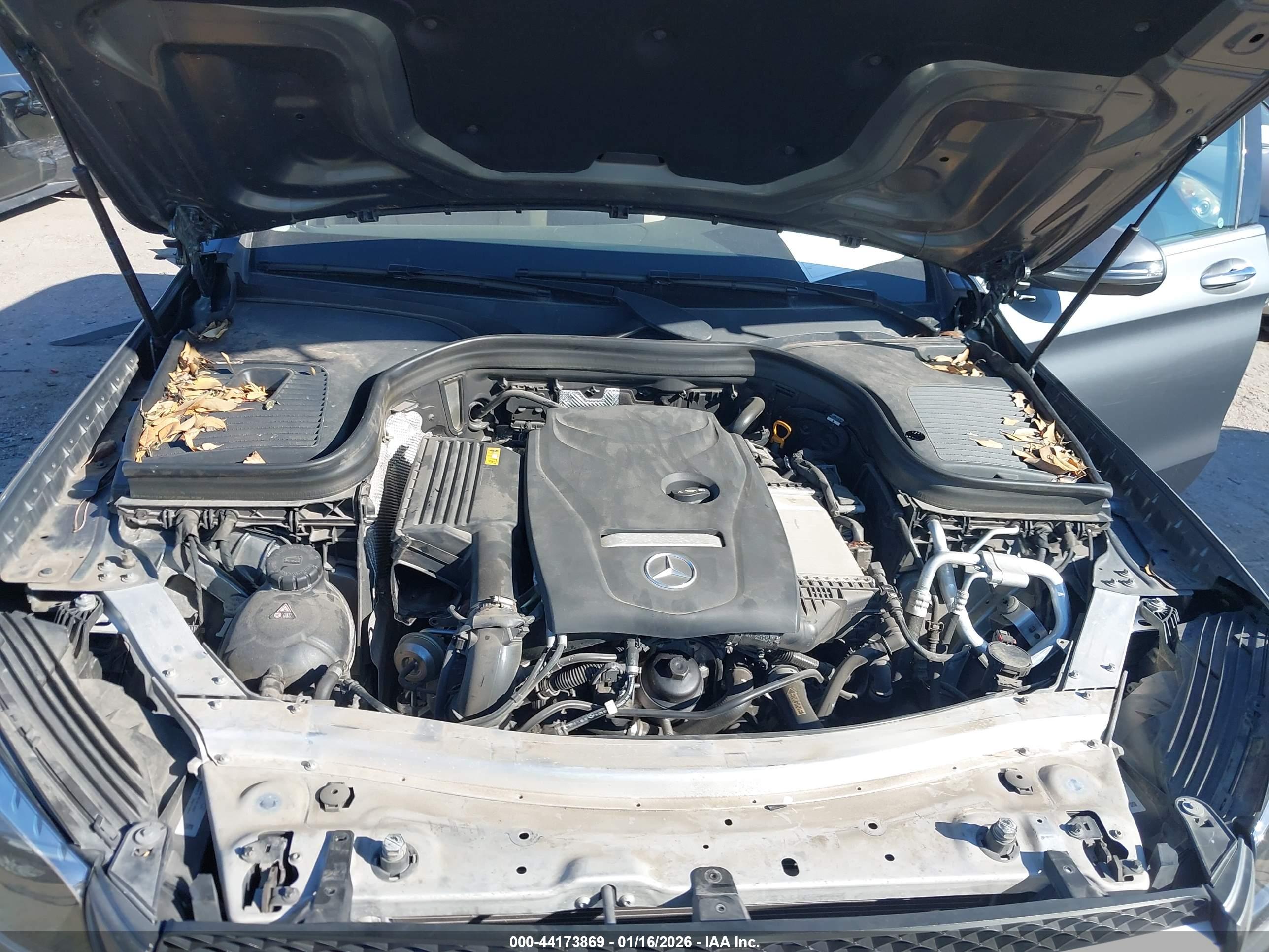 MERCEDES-BENZ GLC image 10