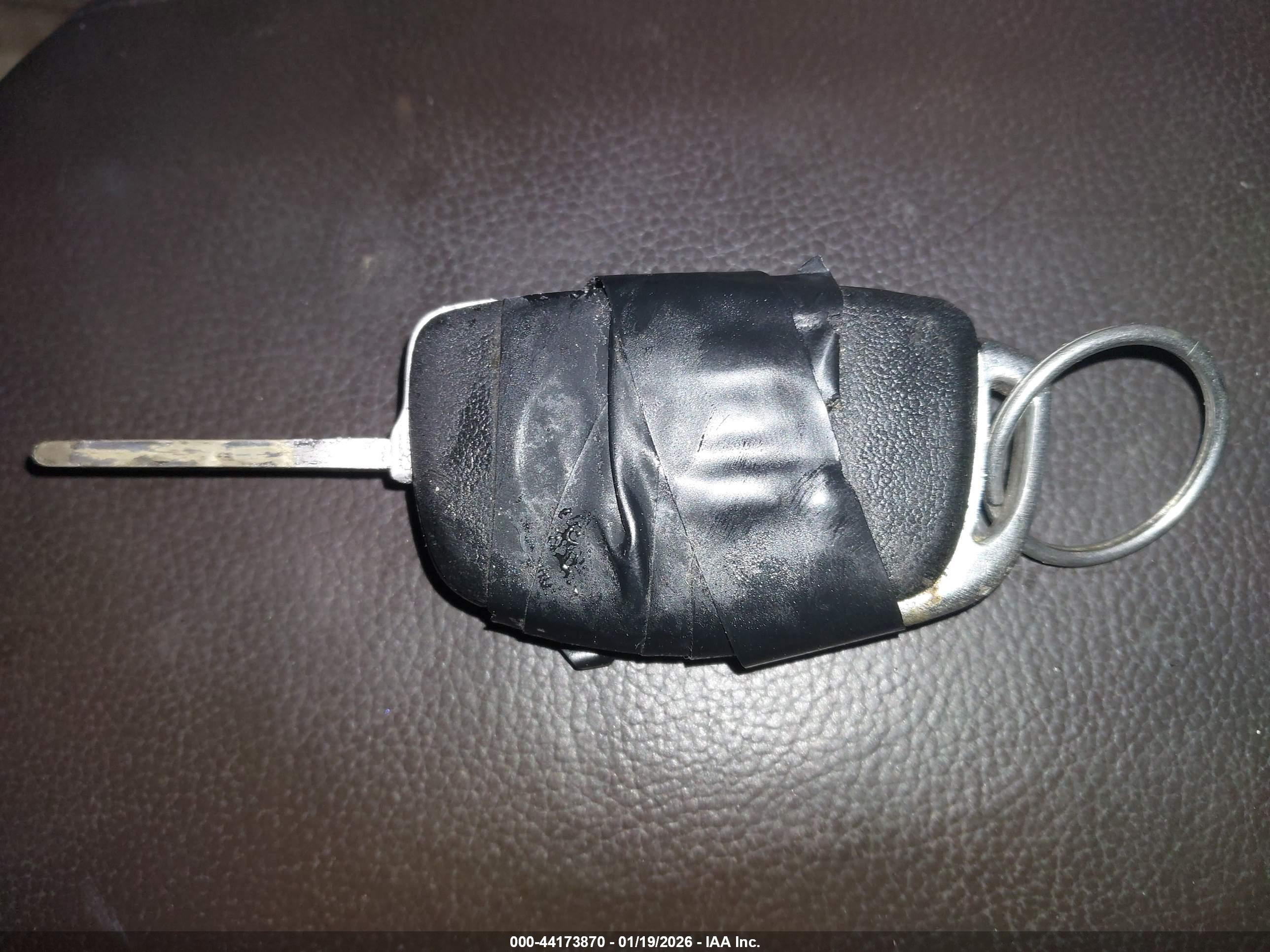 HYUNDAI SANTA image 11