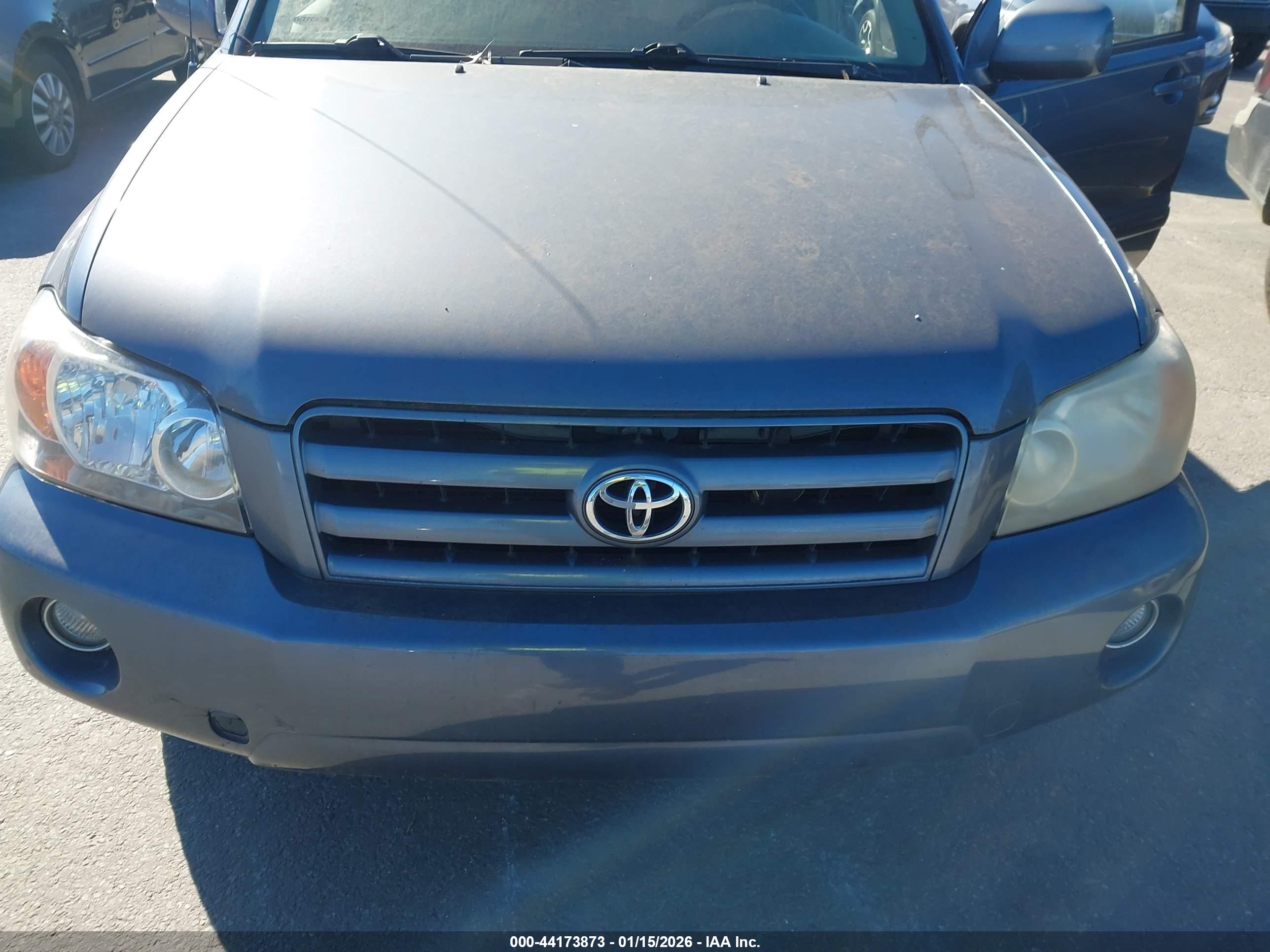 TOYOTA HIGHLANDER image 6