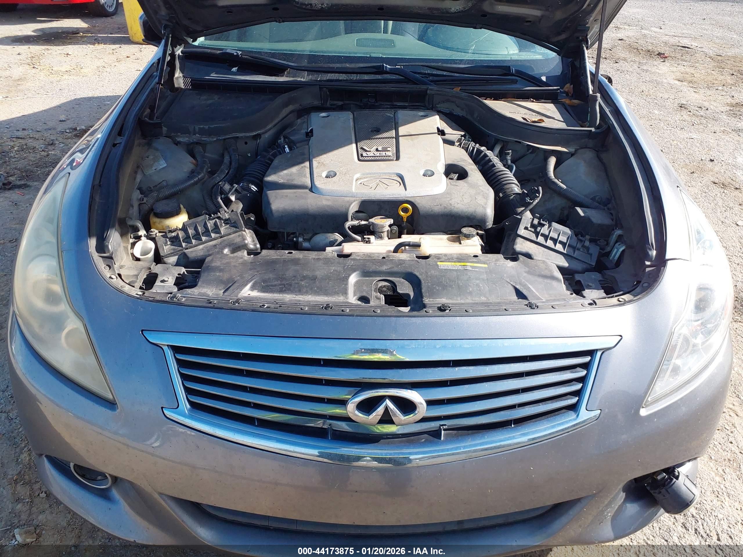 INFINITI G37 image 10