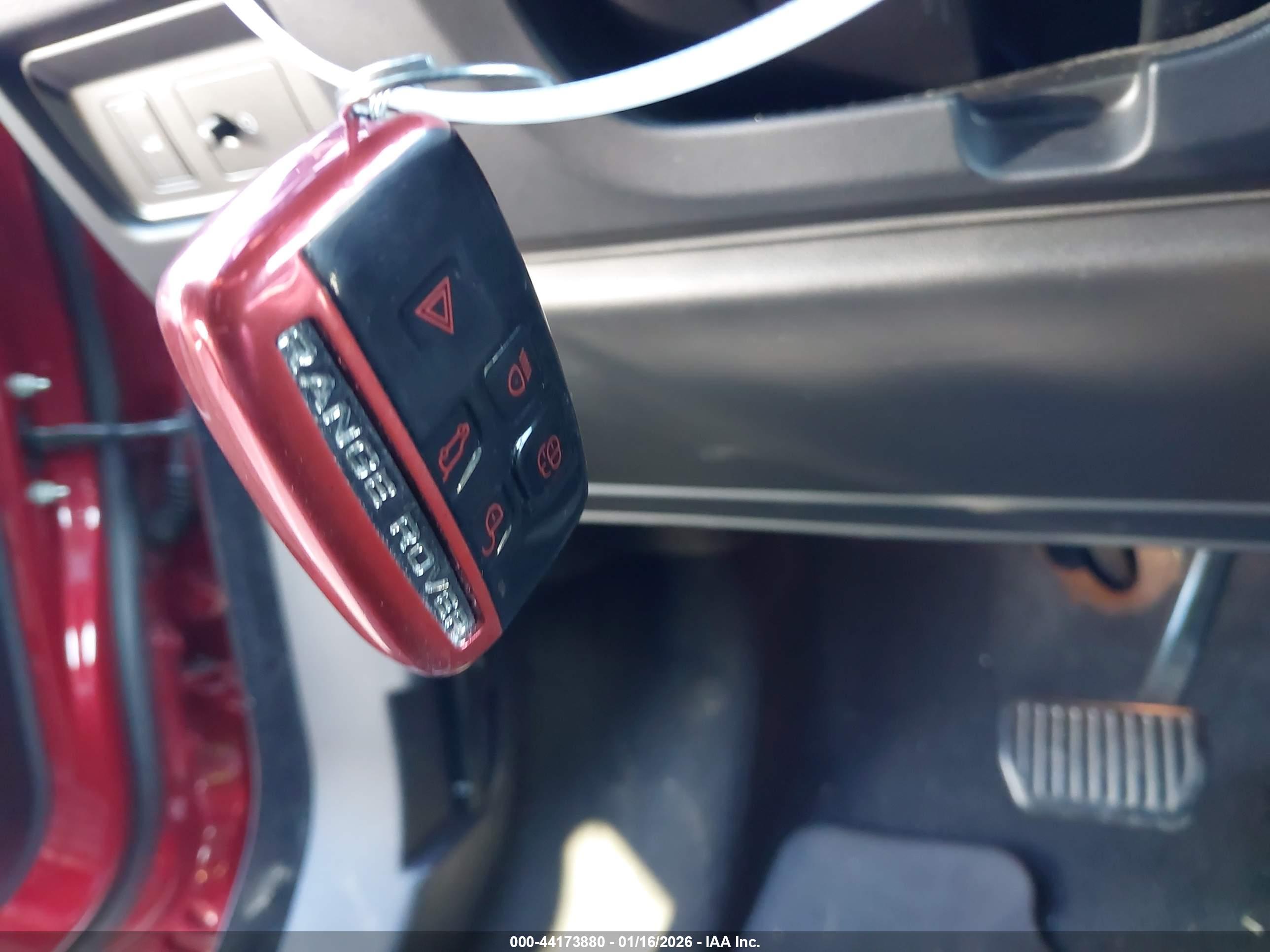 LAND ROVER image 11
