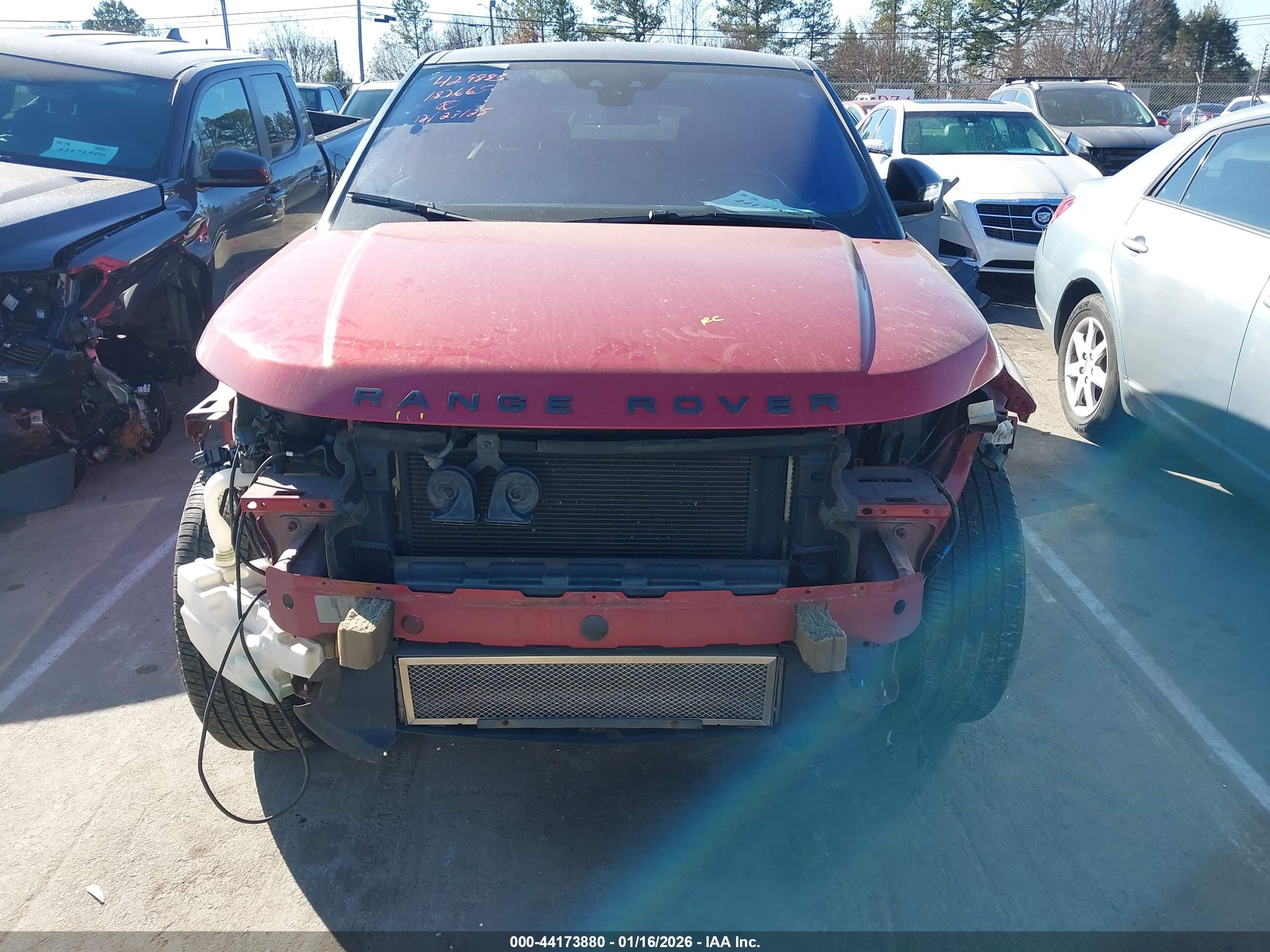 LAND ROVER image 6