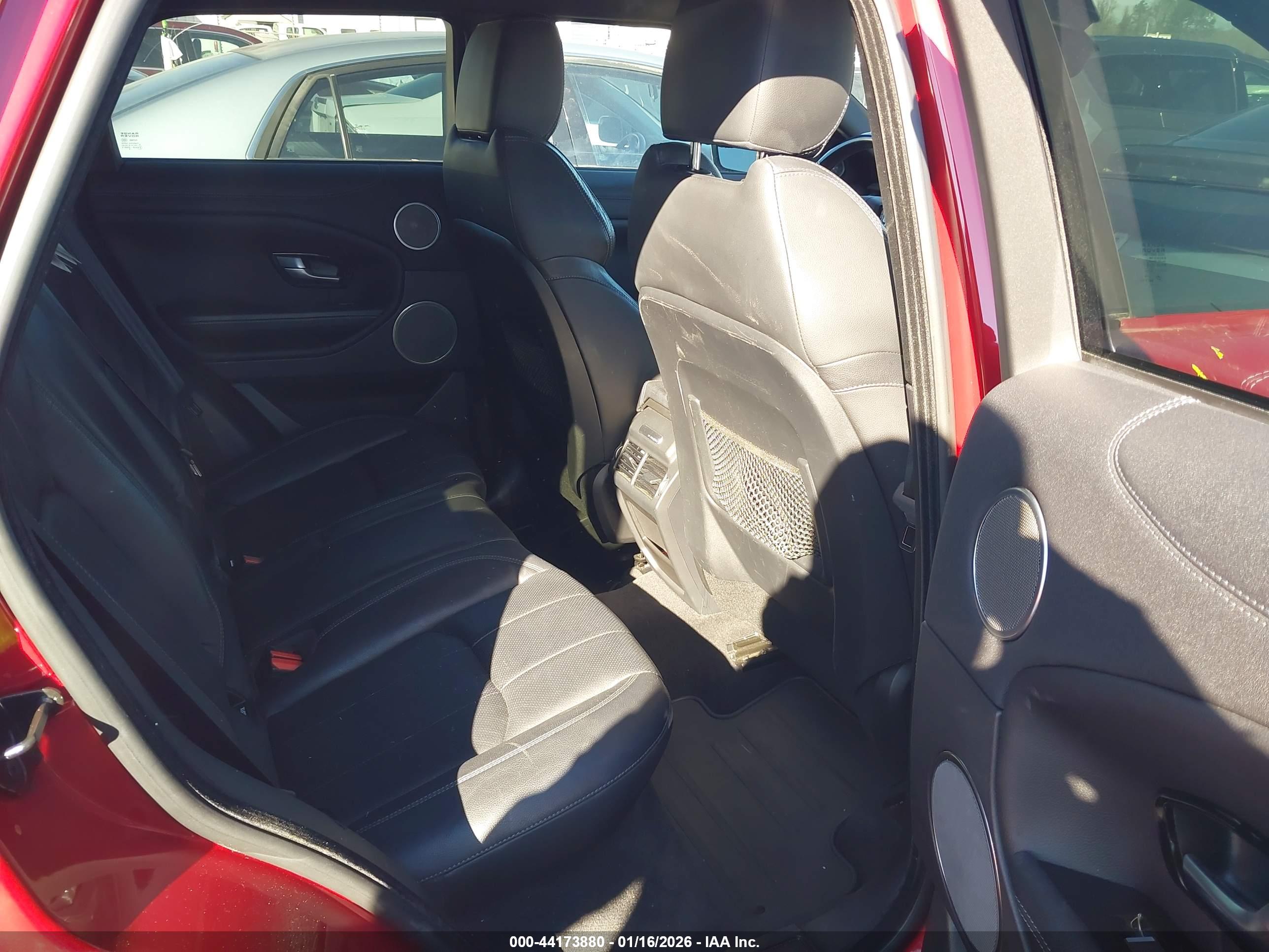 LAND ROVER image 8
