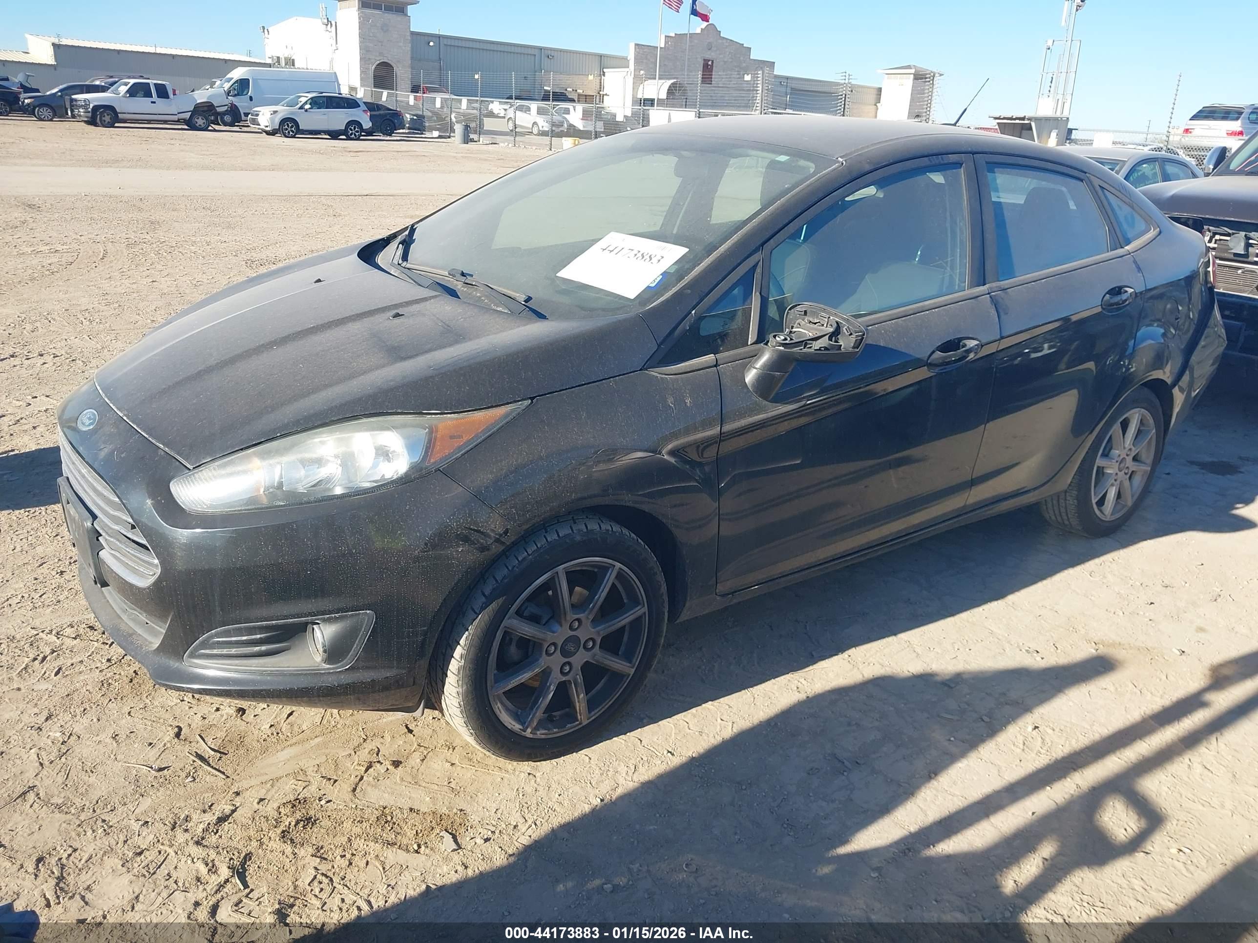 FORD FIESTA image 2