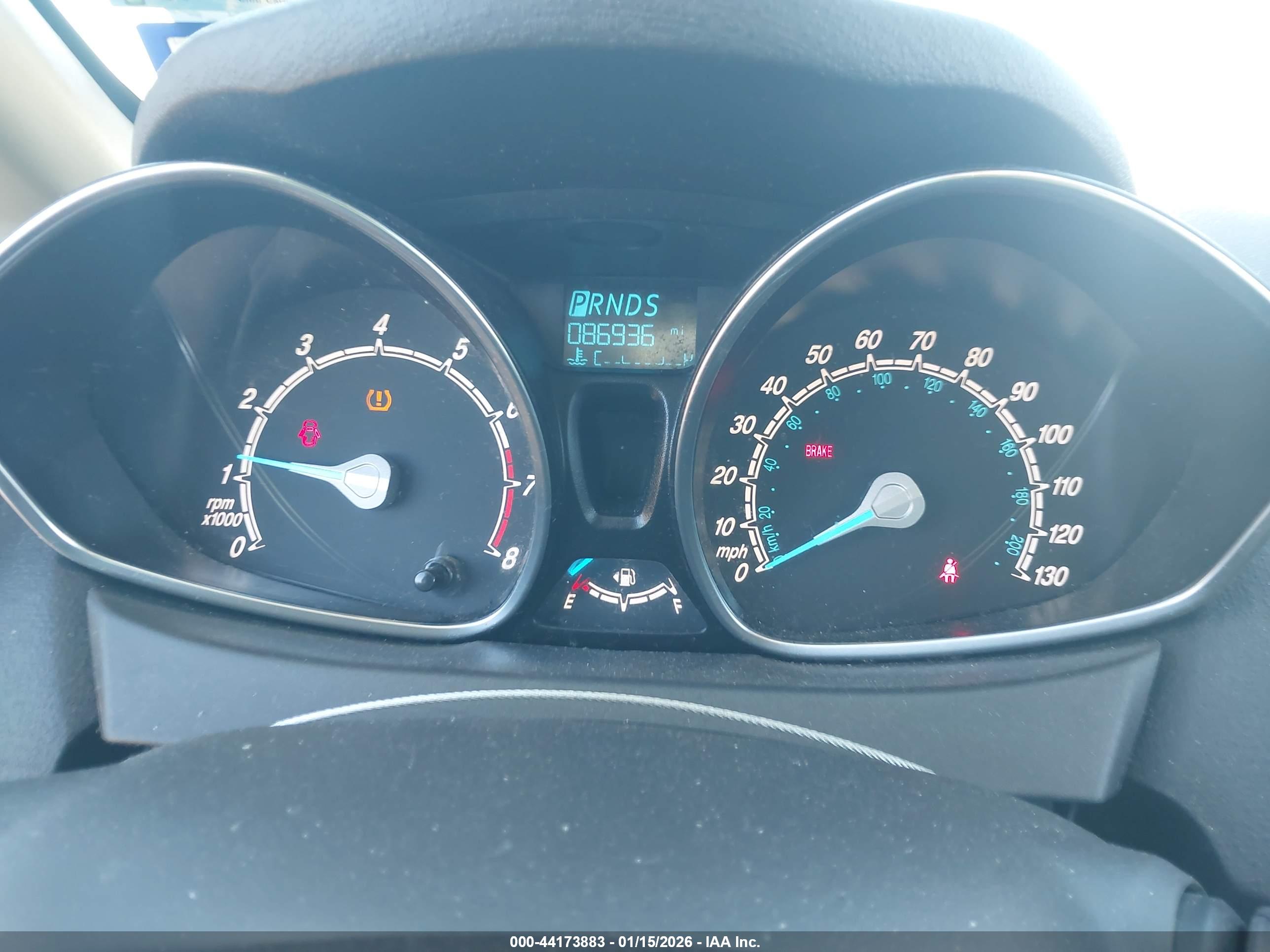FORD FIESTA image 7